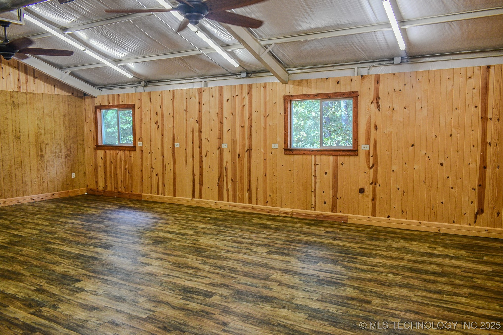 414041 E 1878 Road Property Photo 43