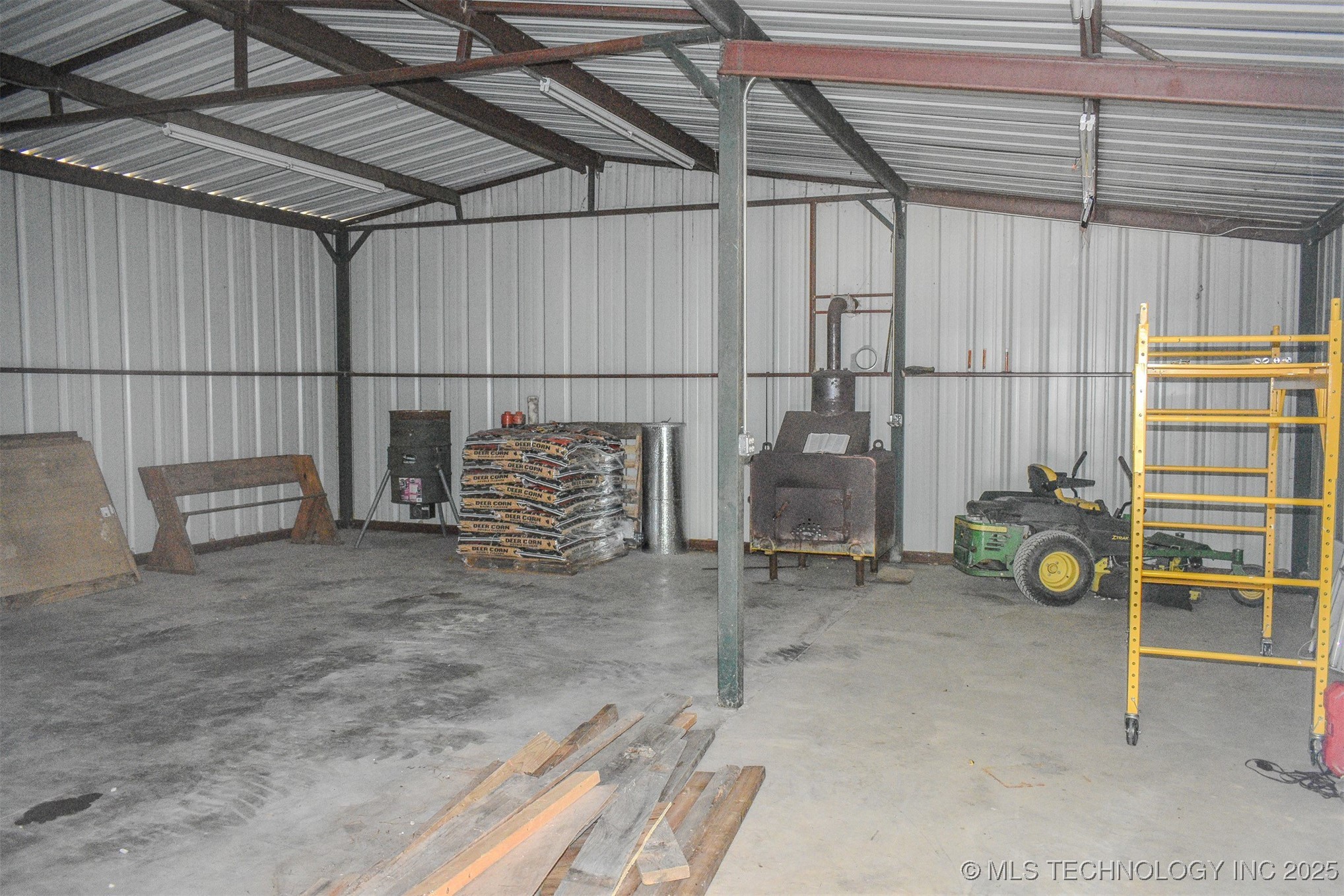 414041 E 1878 Road Property Photo 50