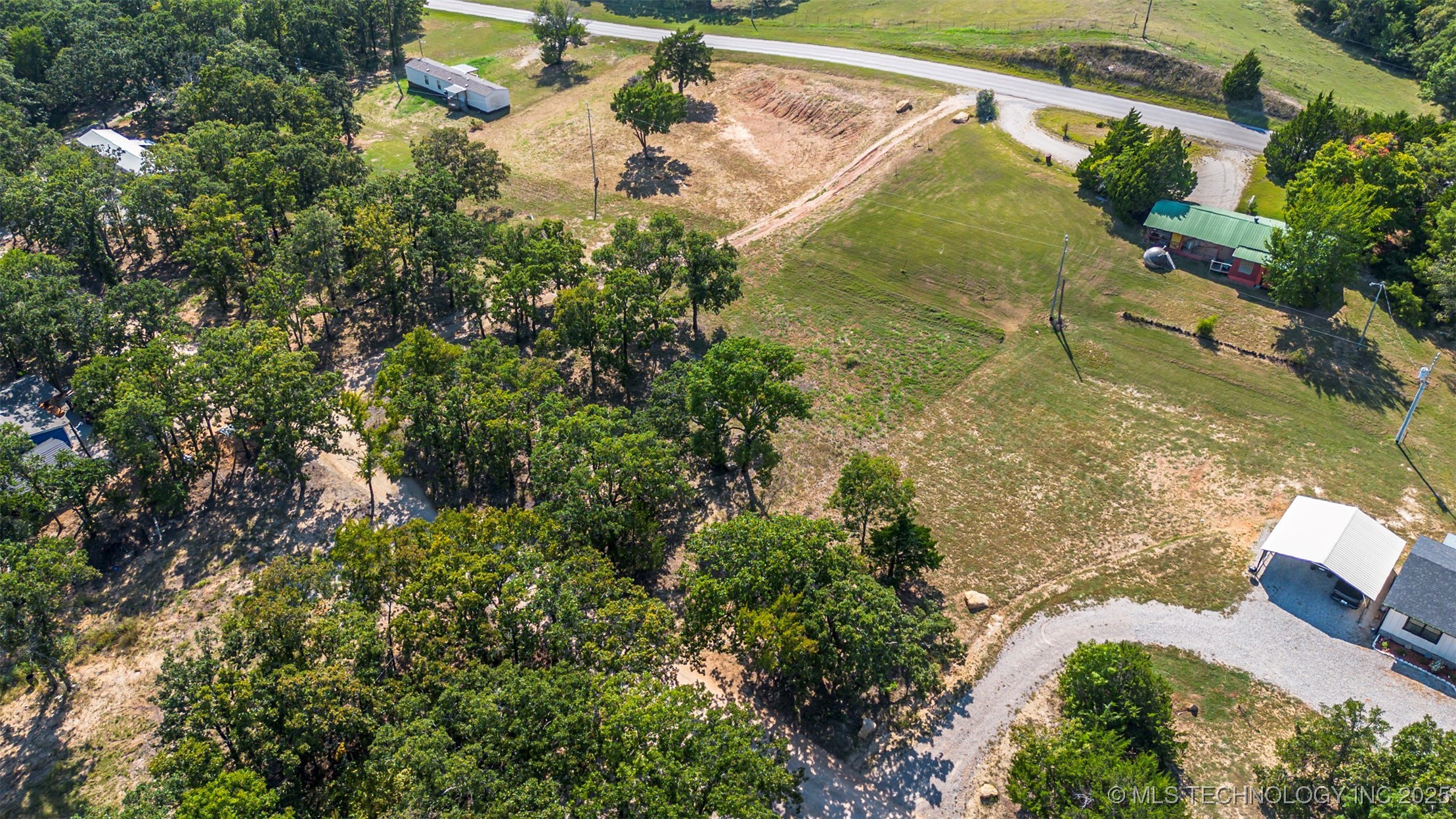 Arapaho Property Photo 6