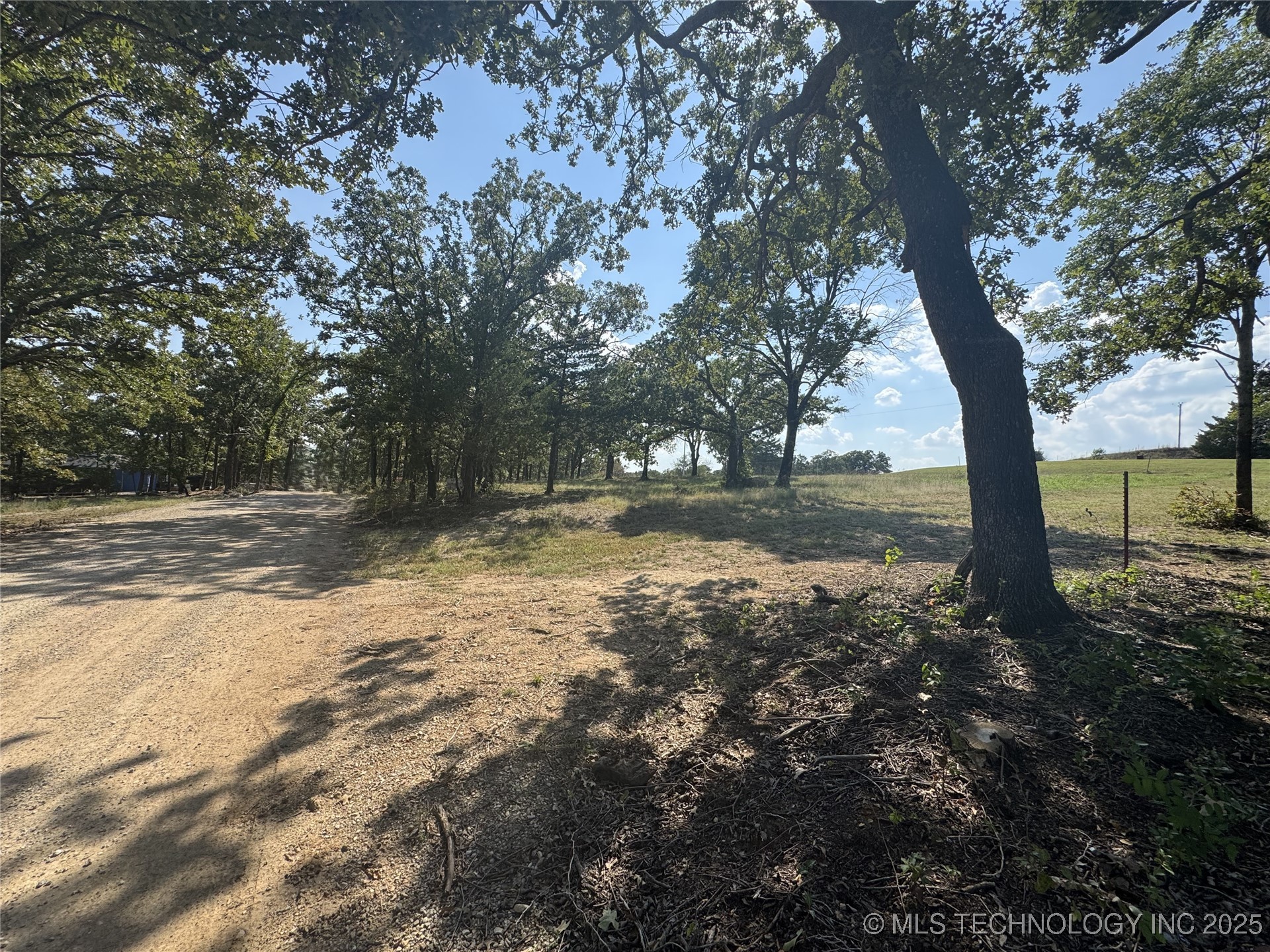 Arapaho Property Photo 8