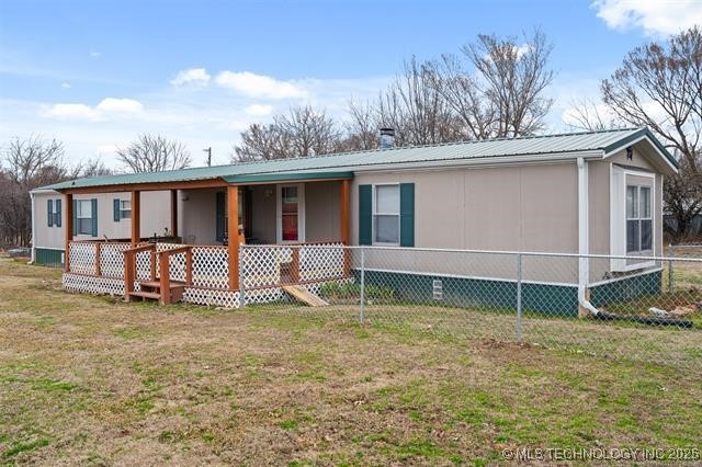 420229 E 1144 Road Property Photo 2