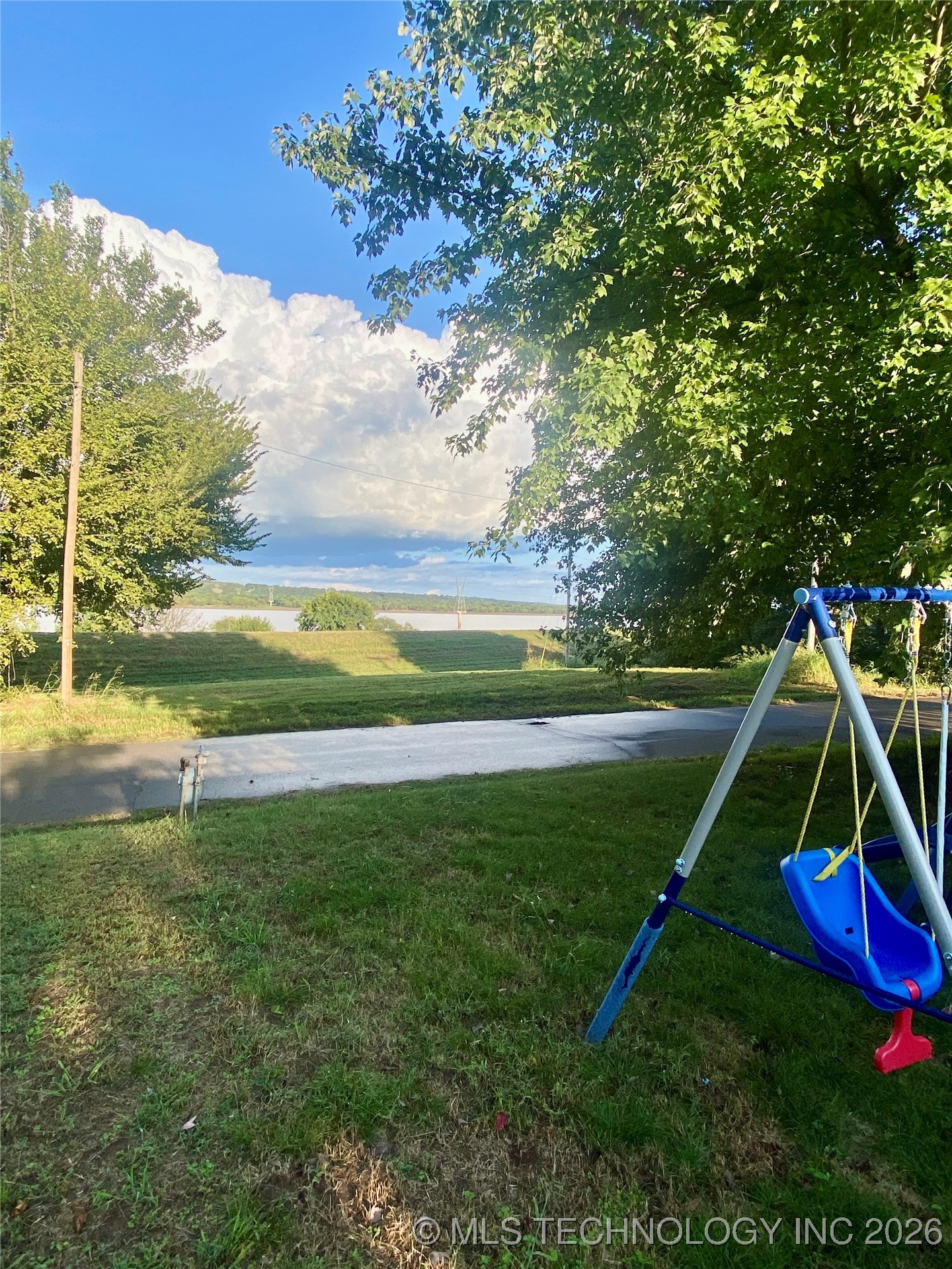 402 S Jules Avenue Property Photo 18