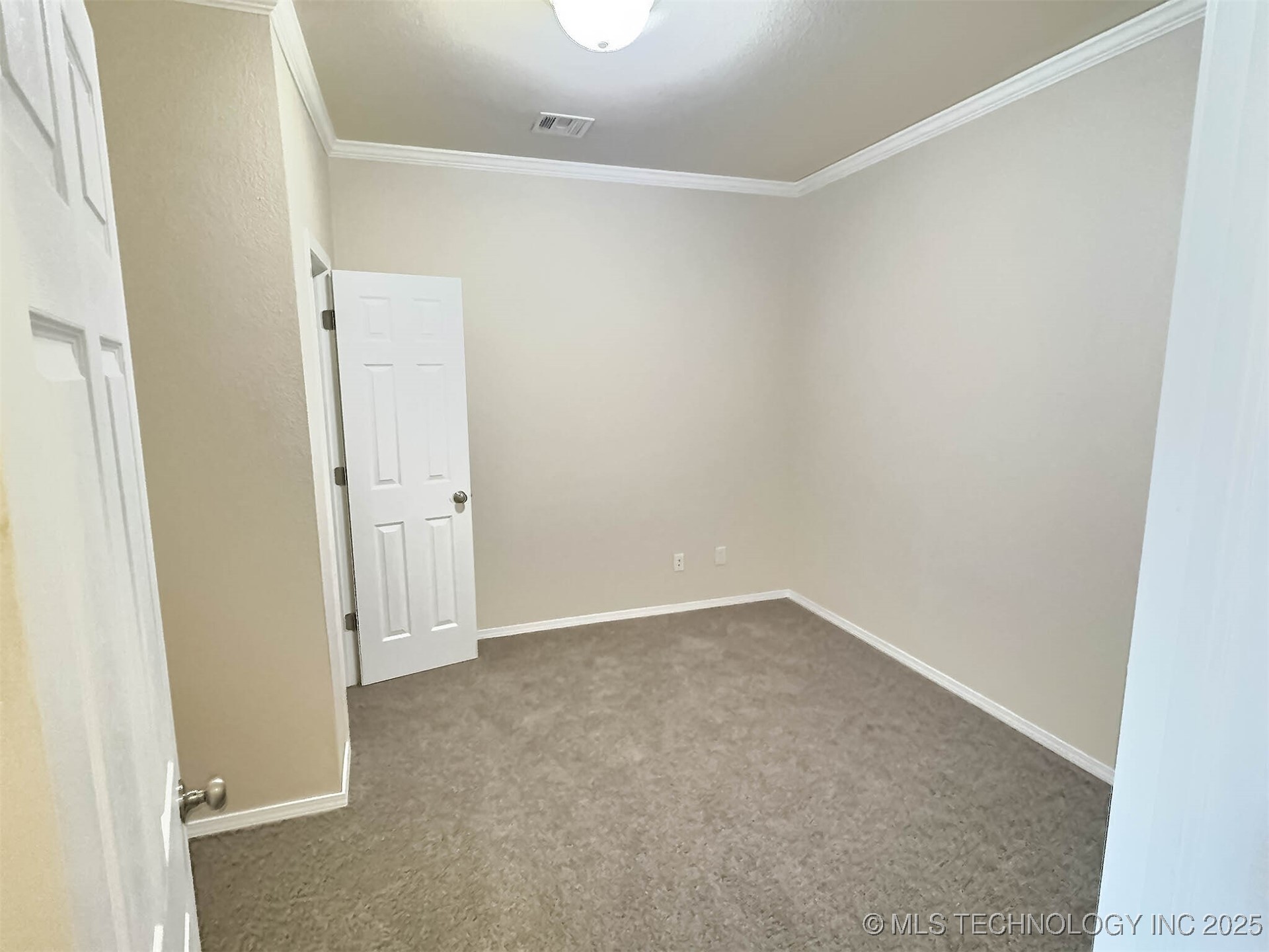 8813 N 144th East Avenue Property Photo 13