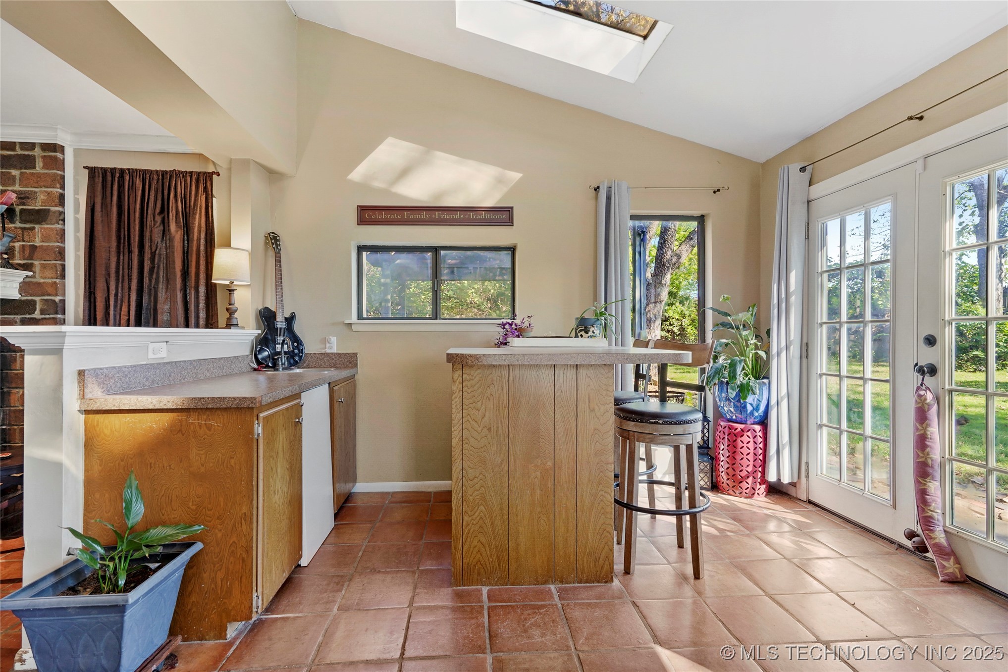 7023 E 66th Court Property Photo 7