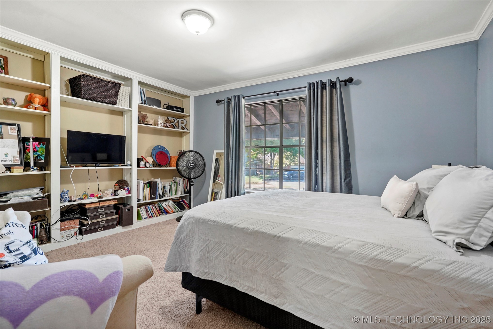 7023 E 66th Court Property Photo 16