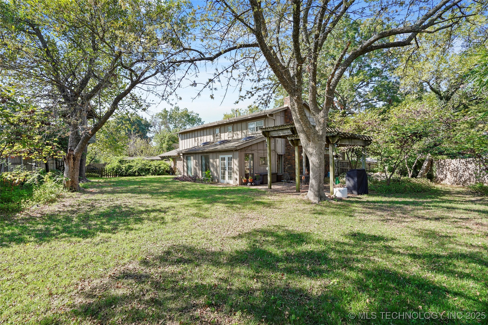 7023 E 66th Court Property Photo 25