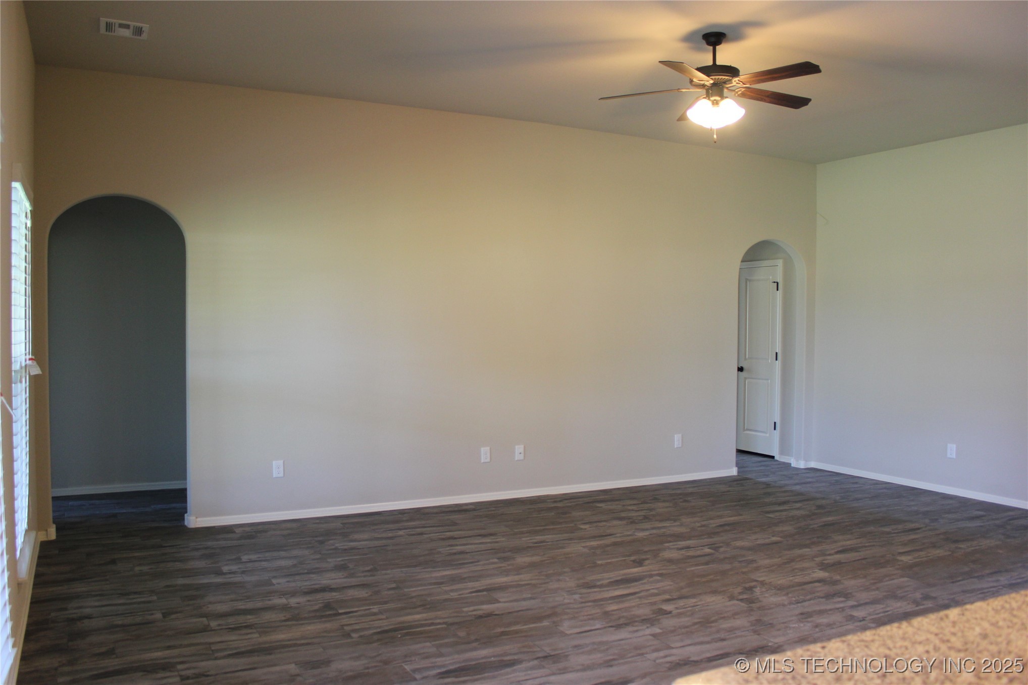 13116 S 92 Avenue Property Photo 9