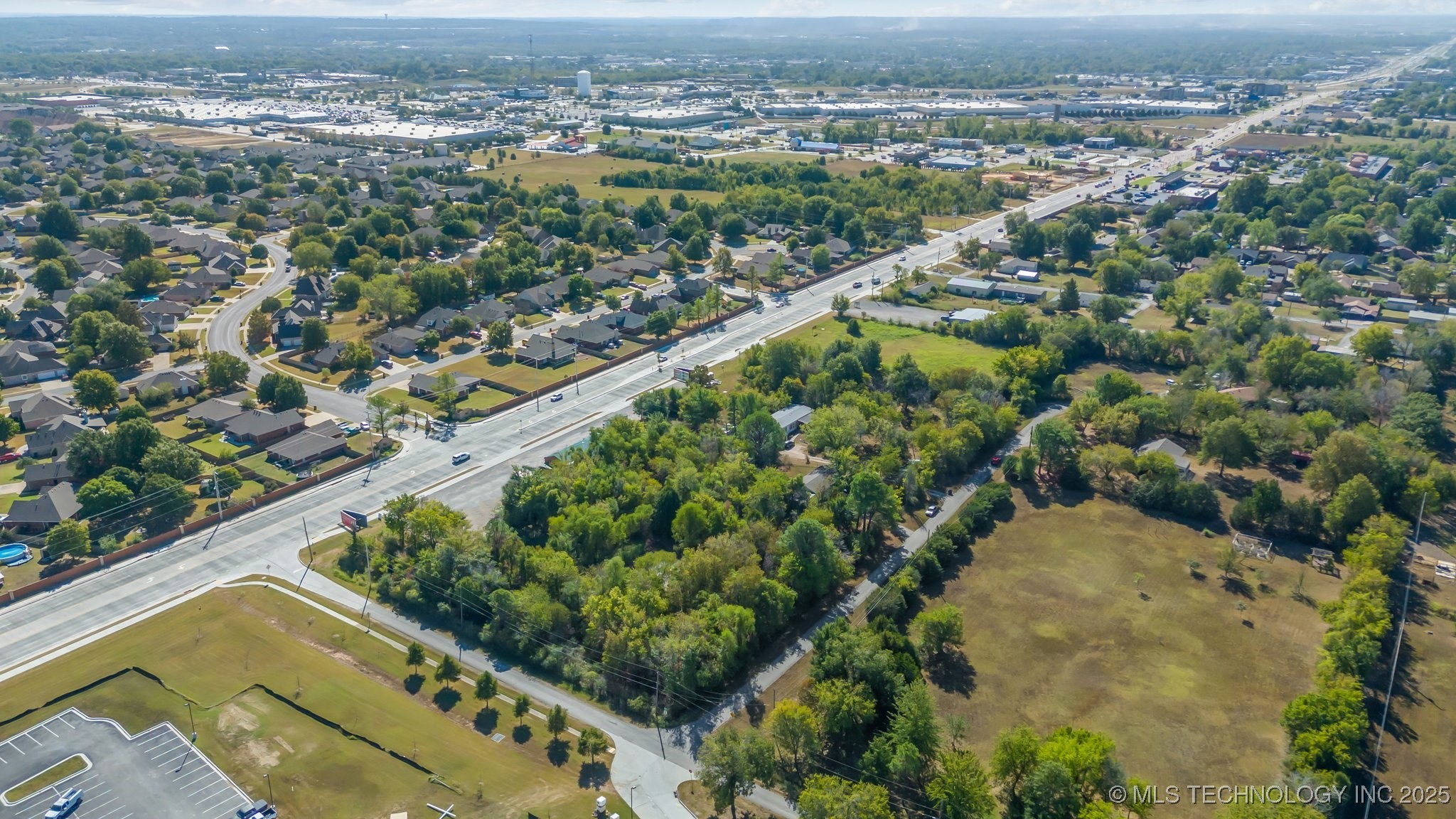 10010 N Garnett Road Property Photo 10