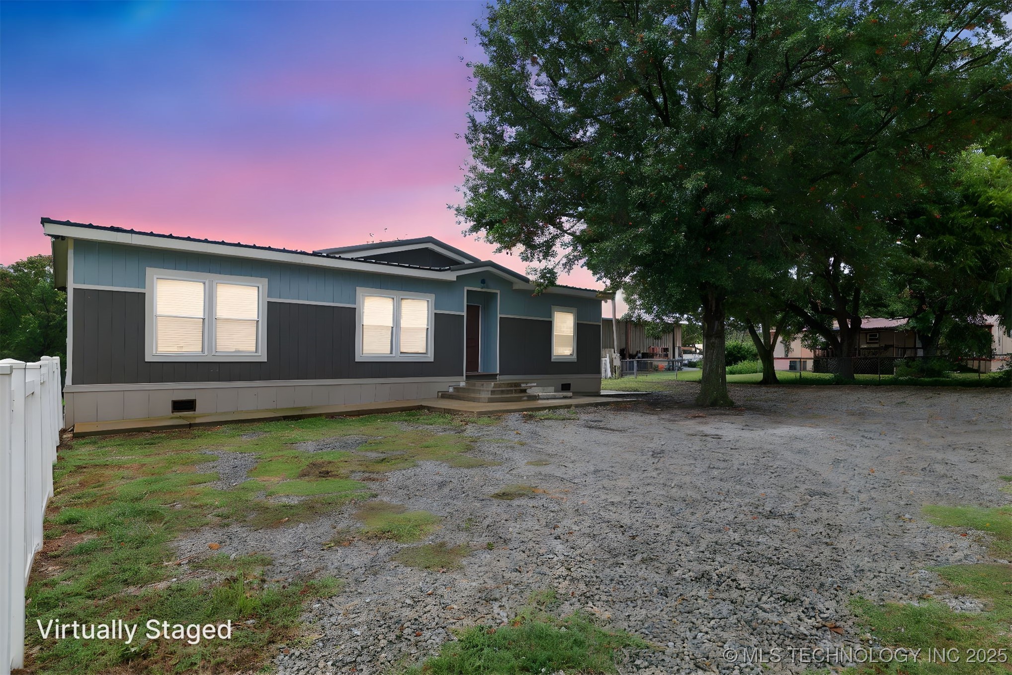 8905 Rock Road Property Photo 4