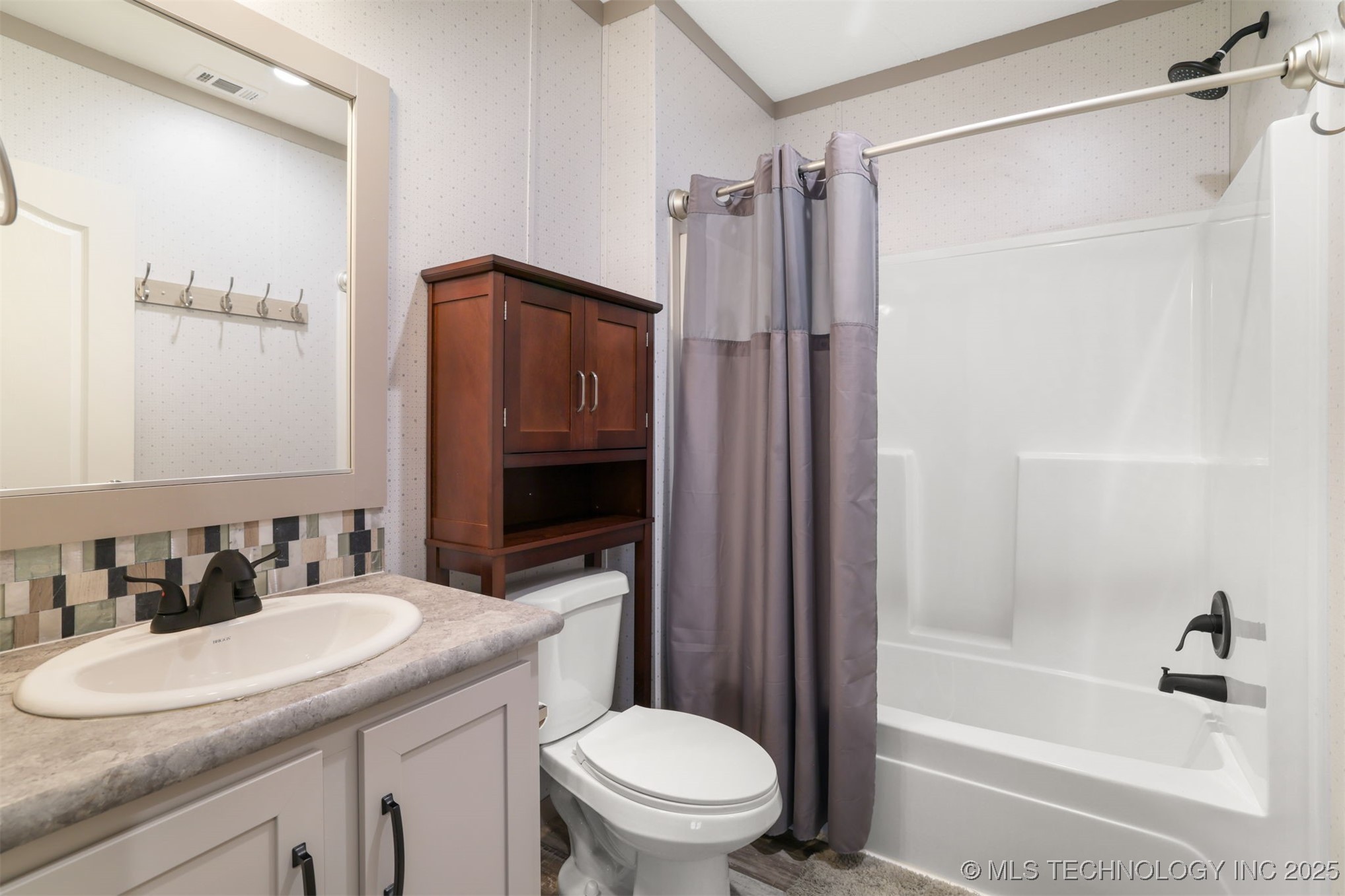 8905 Rock Road Property Photo 15