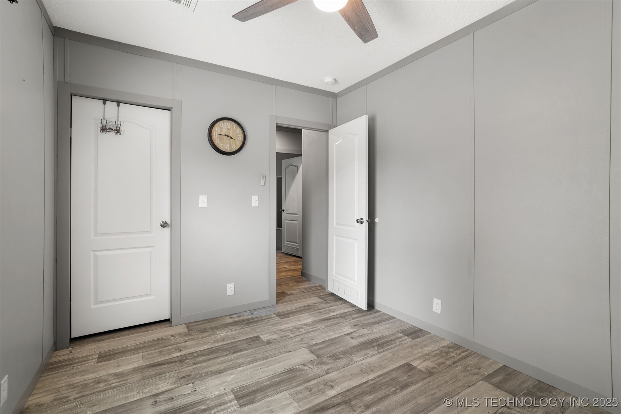 8905 Rock Road Property Photo 17