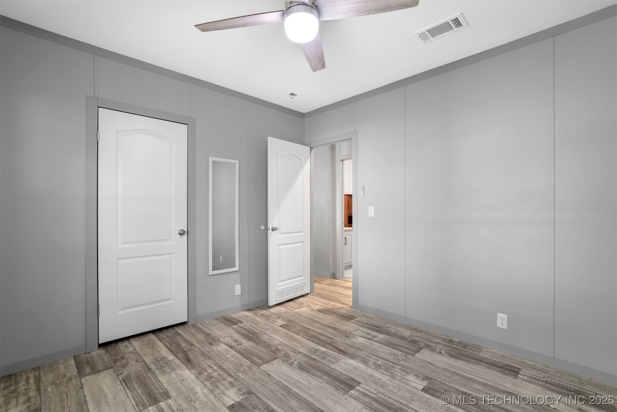 8905 Rock Road Property Photo 19