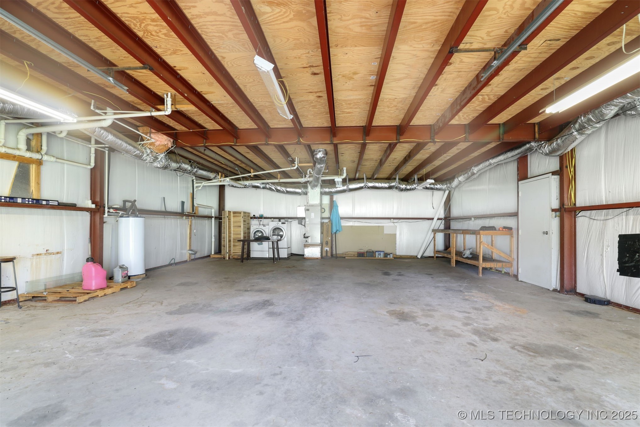 8905 Rock Road Property Photo 28