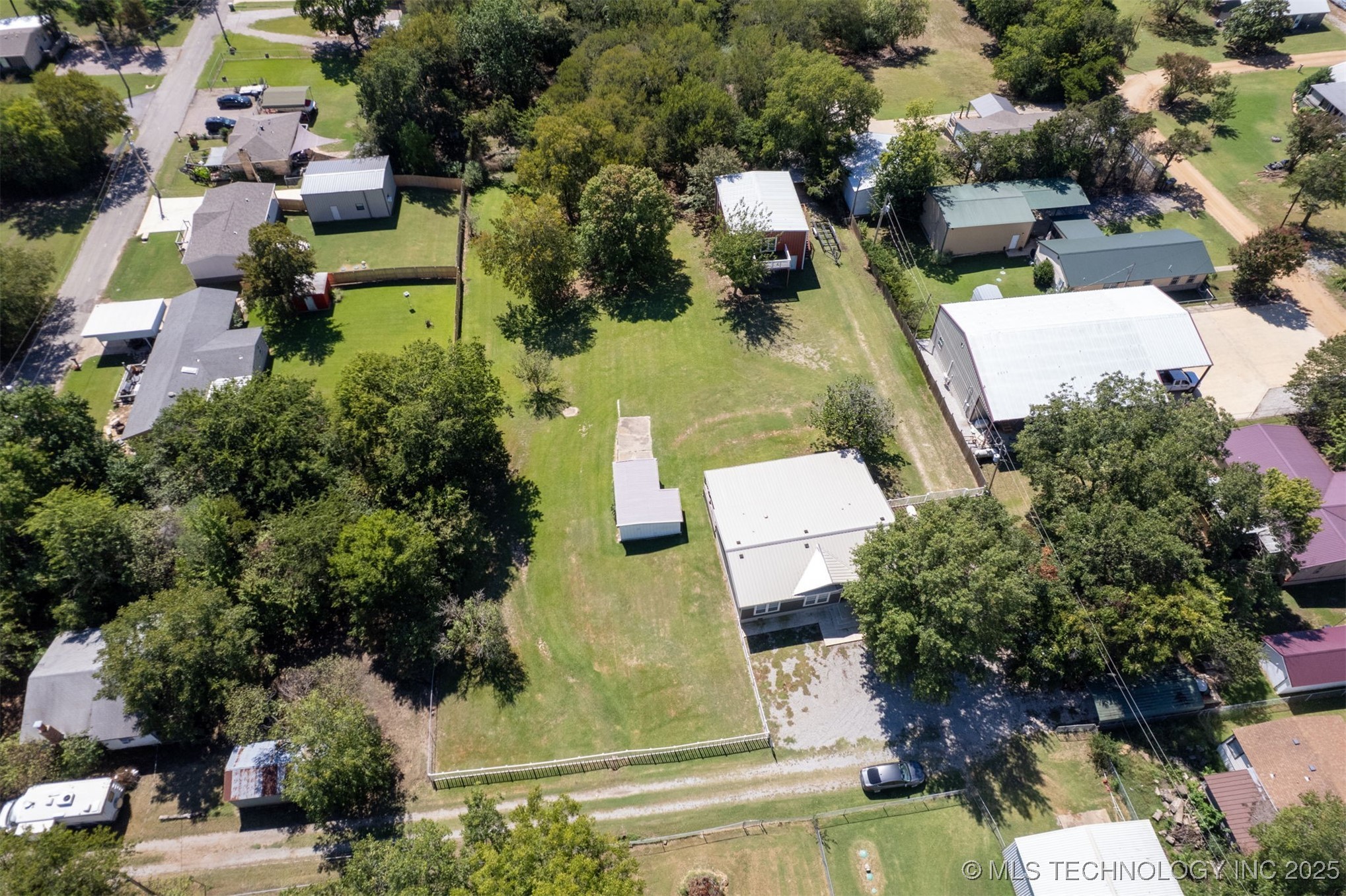 8905 Rock Road Property Photo 42