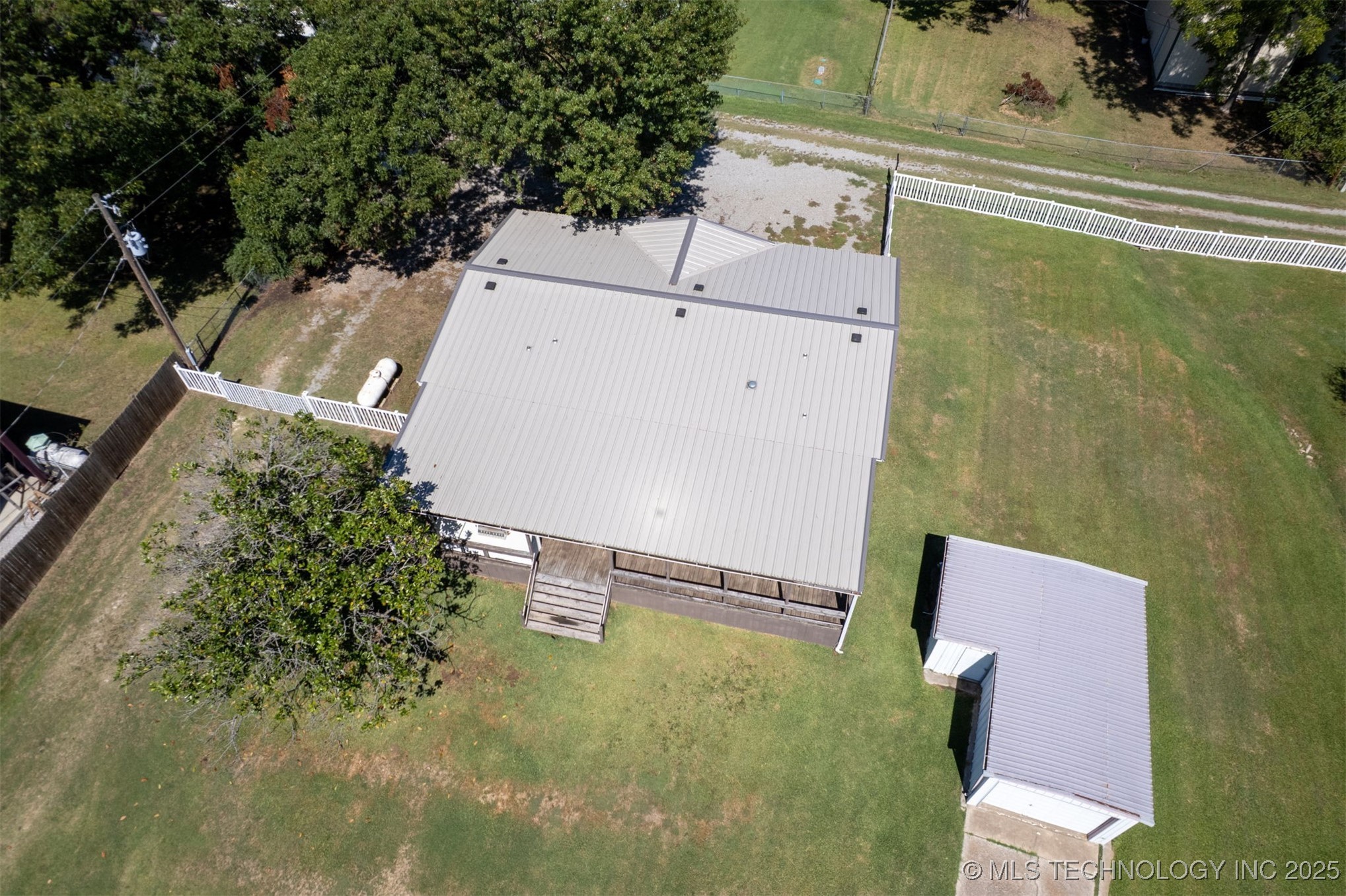 8905 Rock Road Property Photo 44