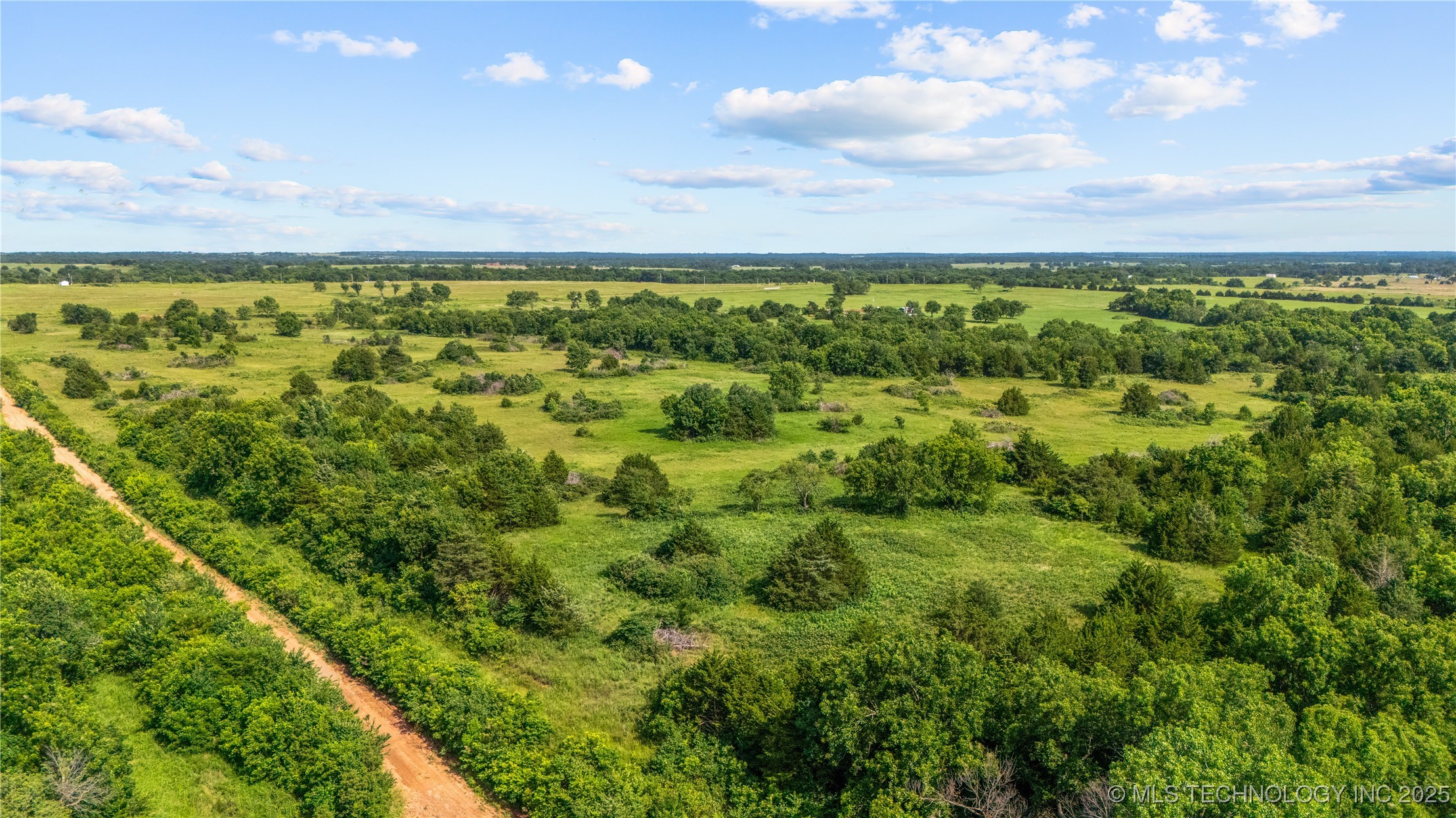 002 E 800 Property Photo 3