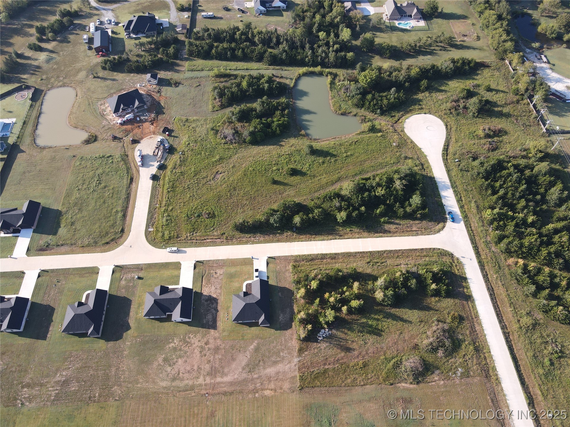 50 Royal Oak Circle Property Photo 8