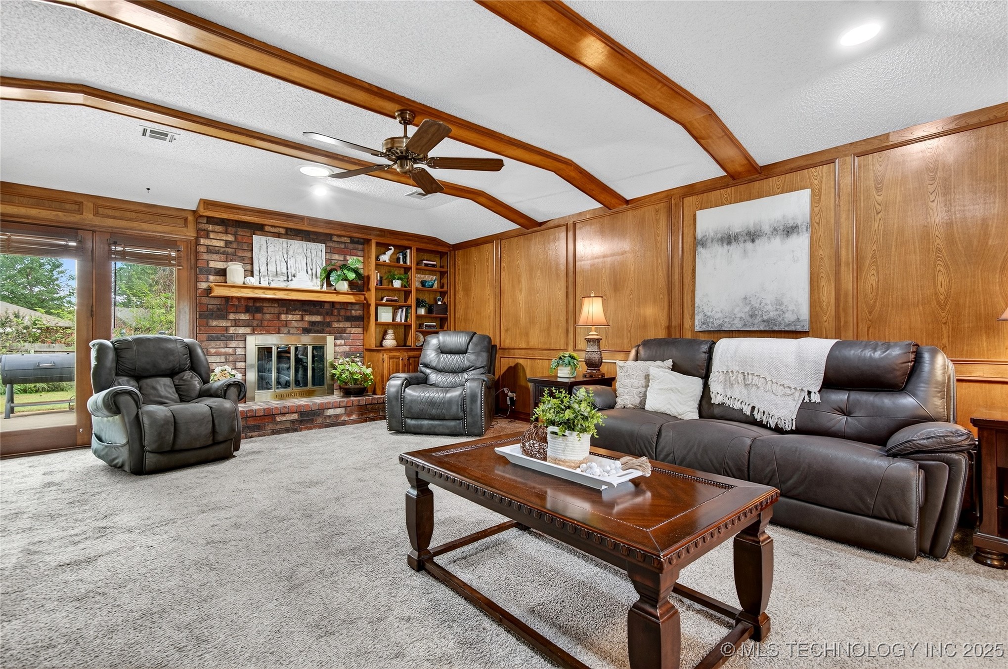 1924 Limestone Road Property Photo 6