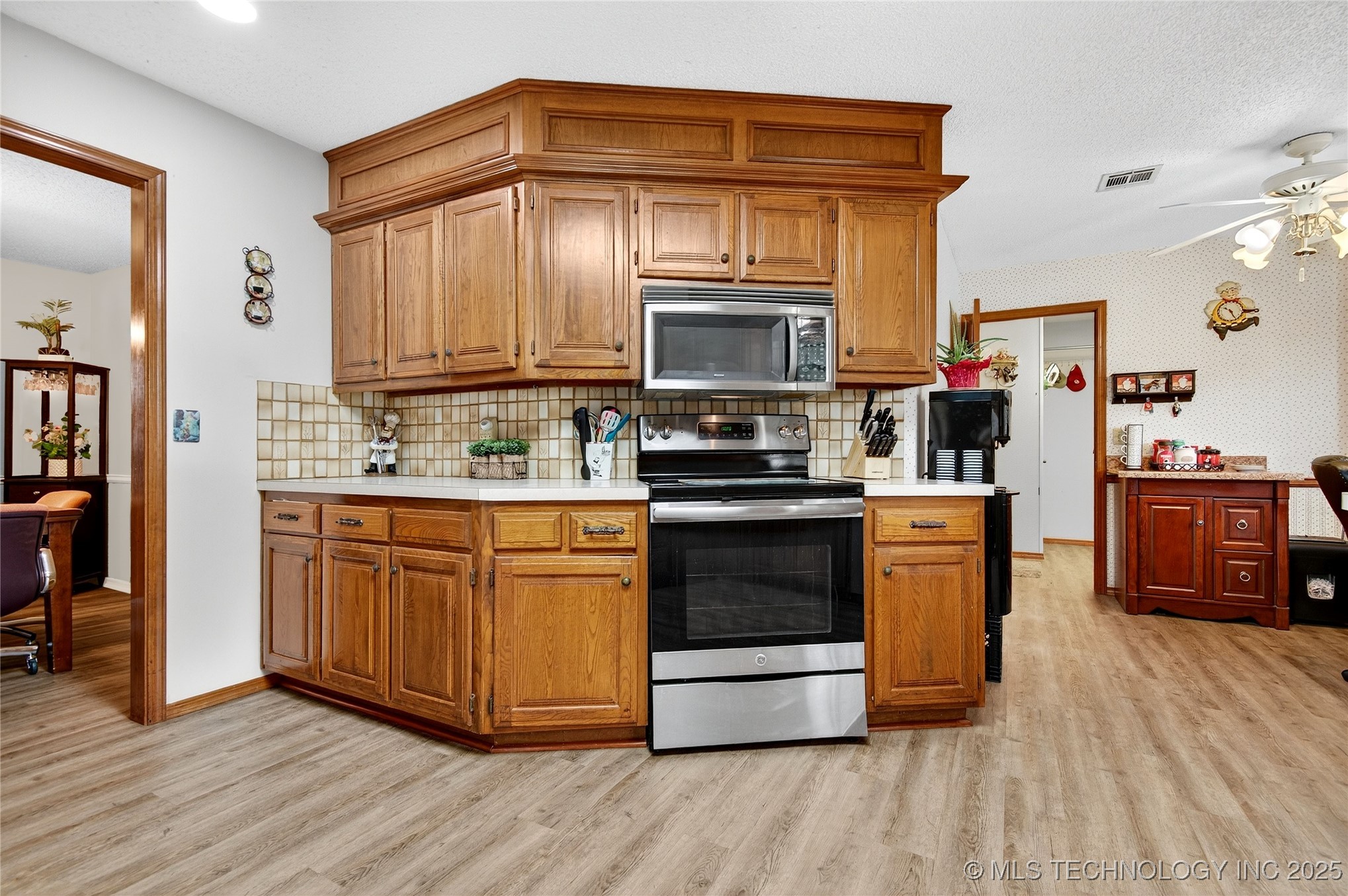 1924 Limestone Road Property Photo 11