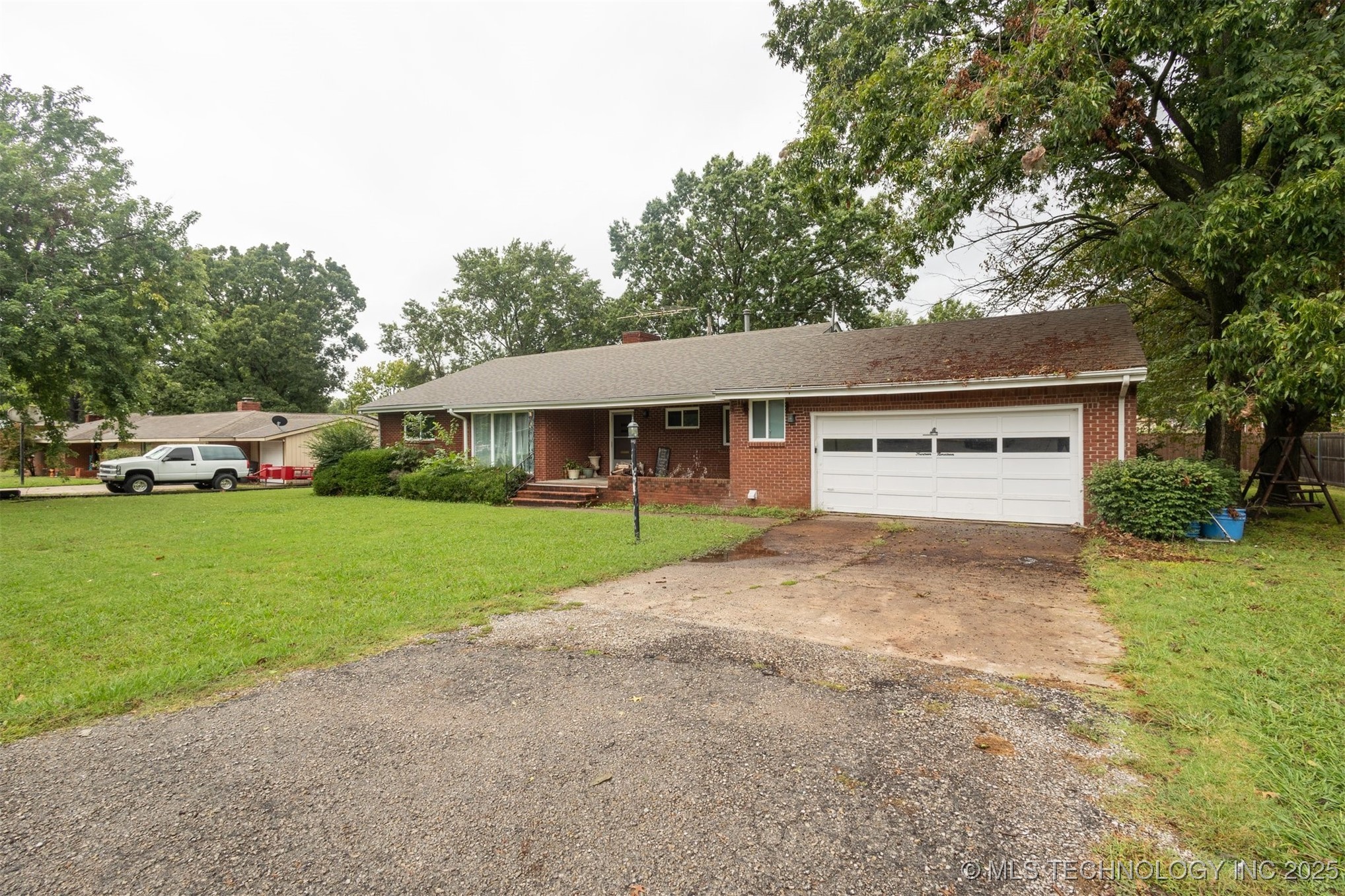 1419 Crescent Property Photo 2