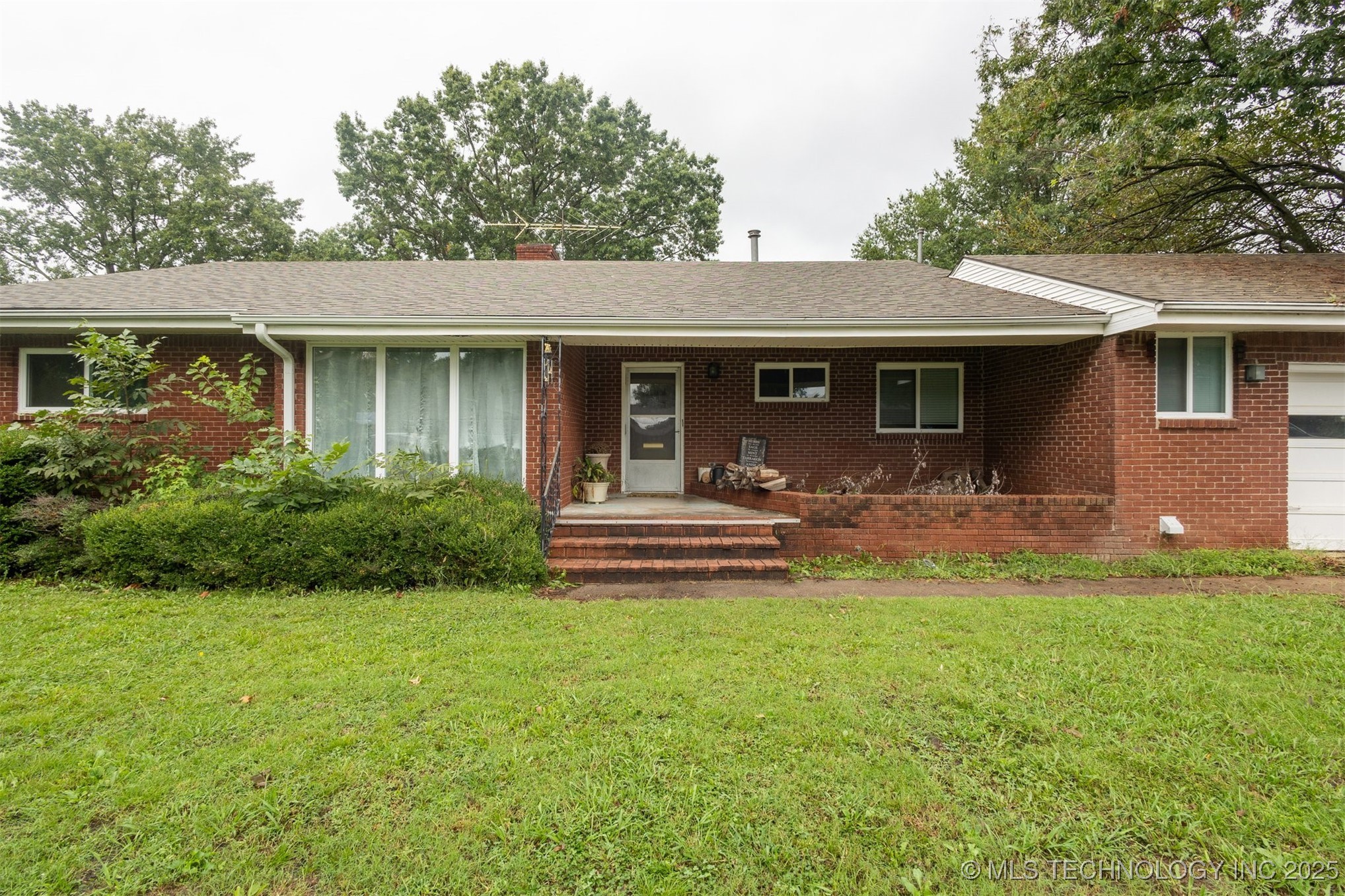 1419 Crescent Property Photo 6