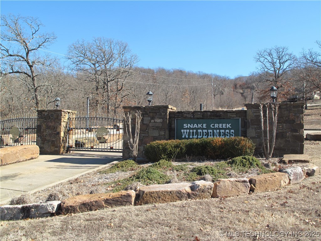 23 E Hillside Road Property Photo 13