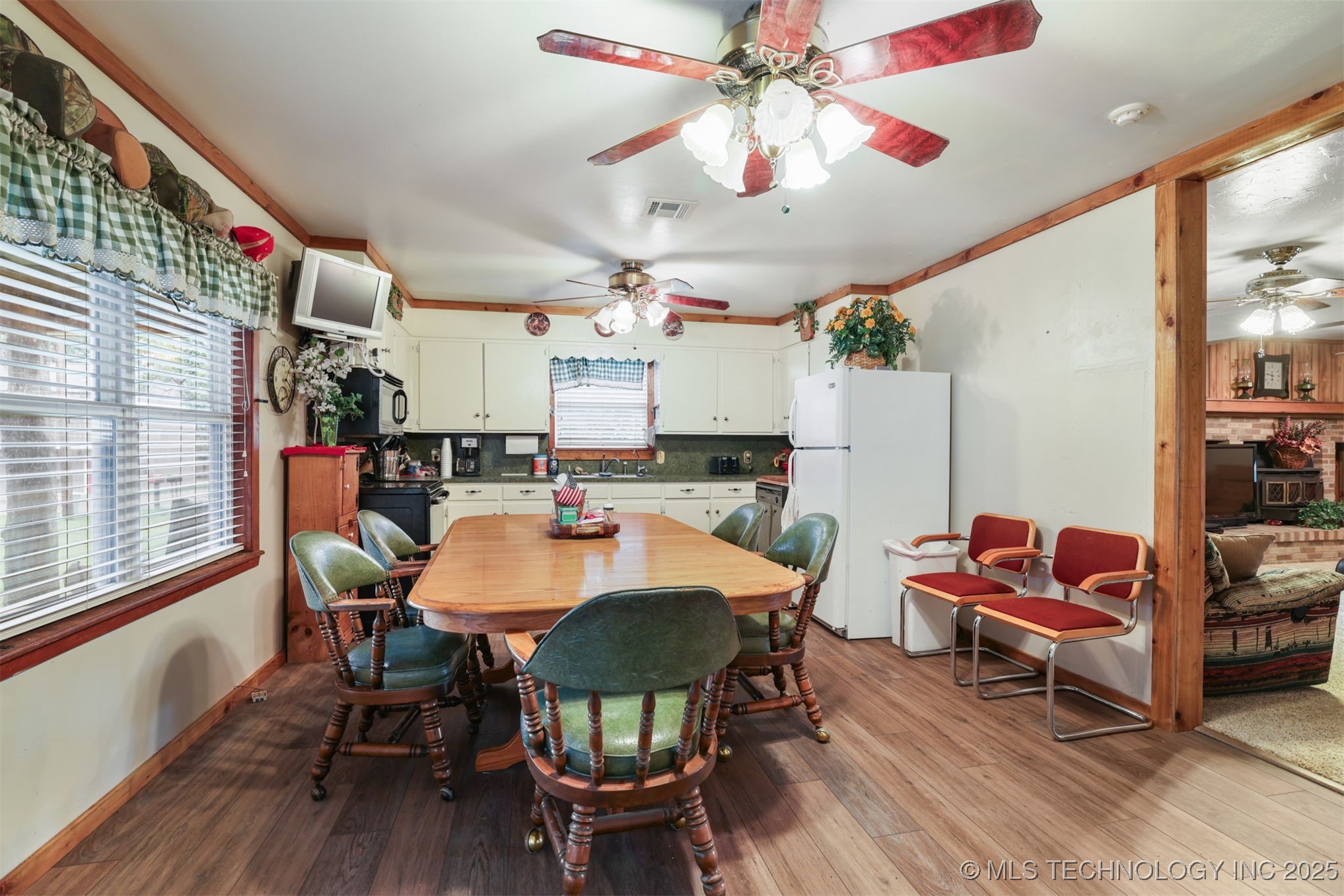 8813 Soldier Creek Road Property Photo 4