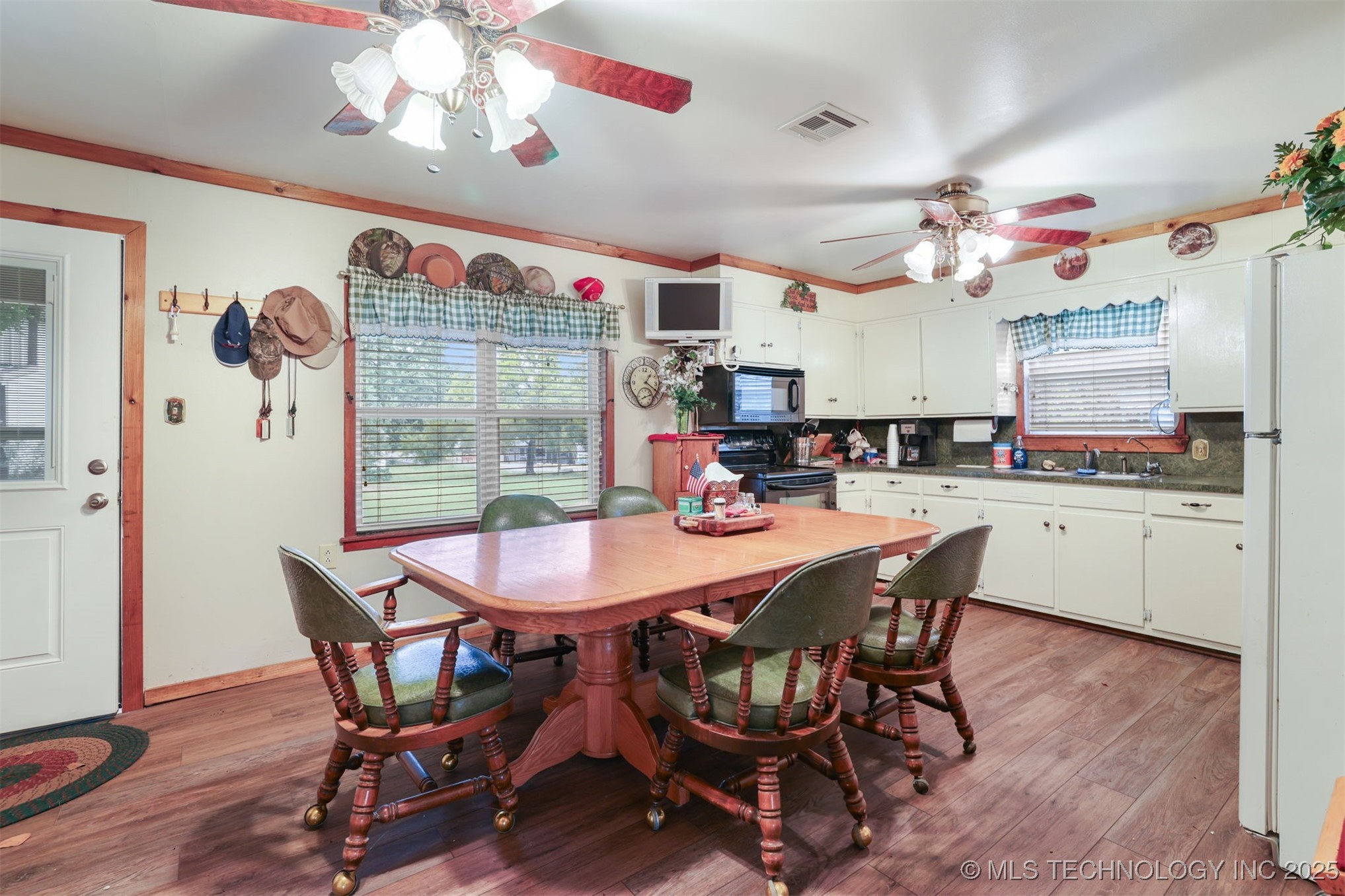 8813 Soldier Creek Road Property Photo 5