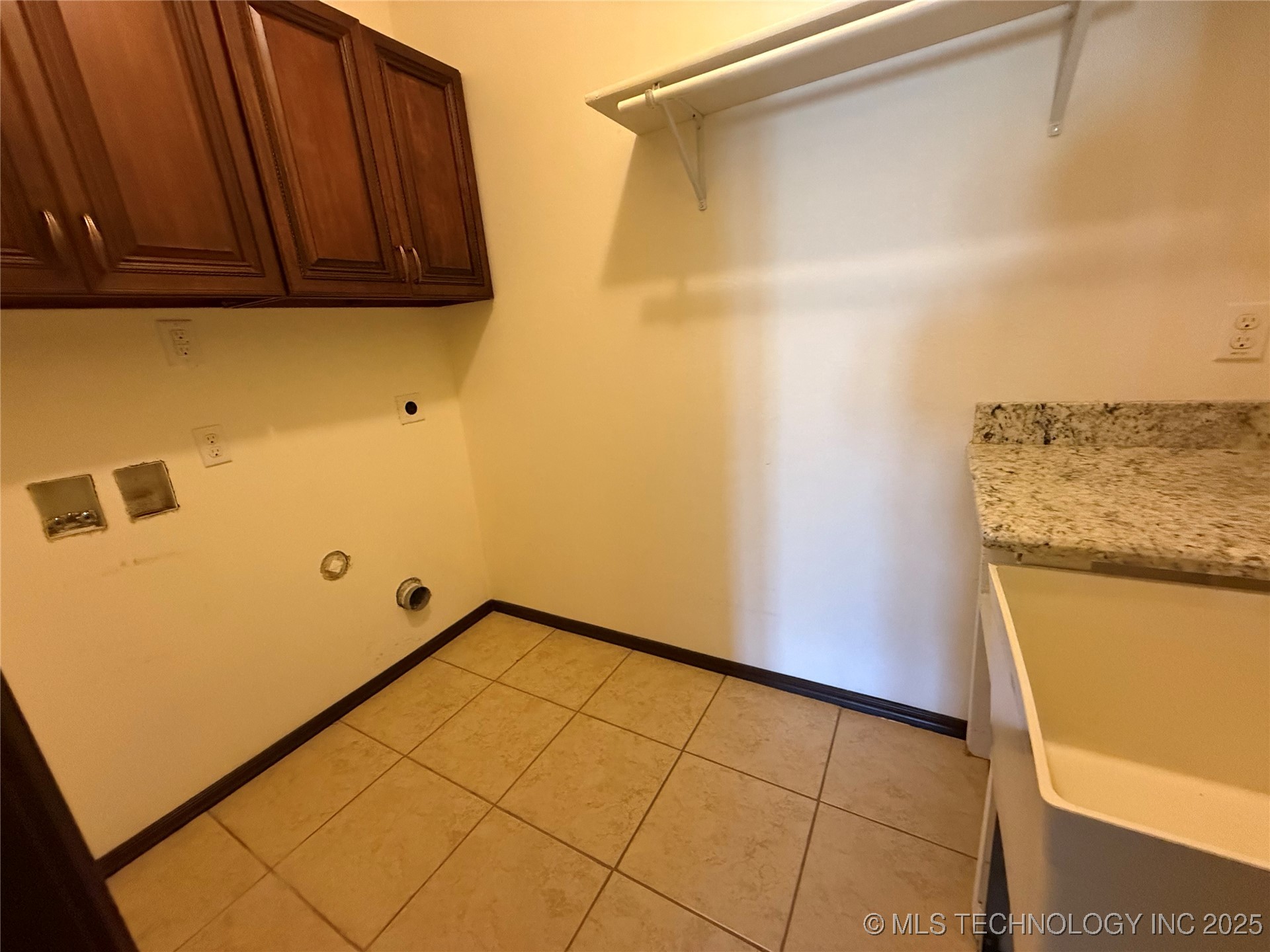 4310 S 134th East Place Property Photo 21