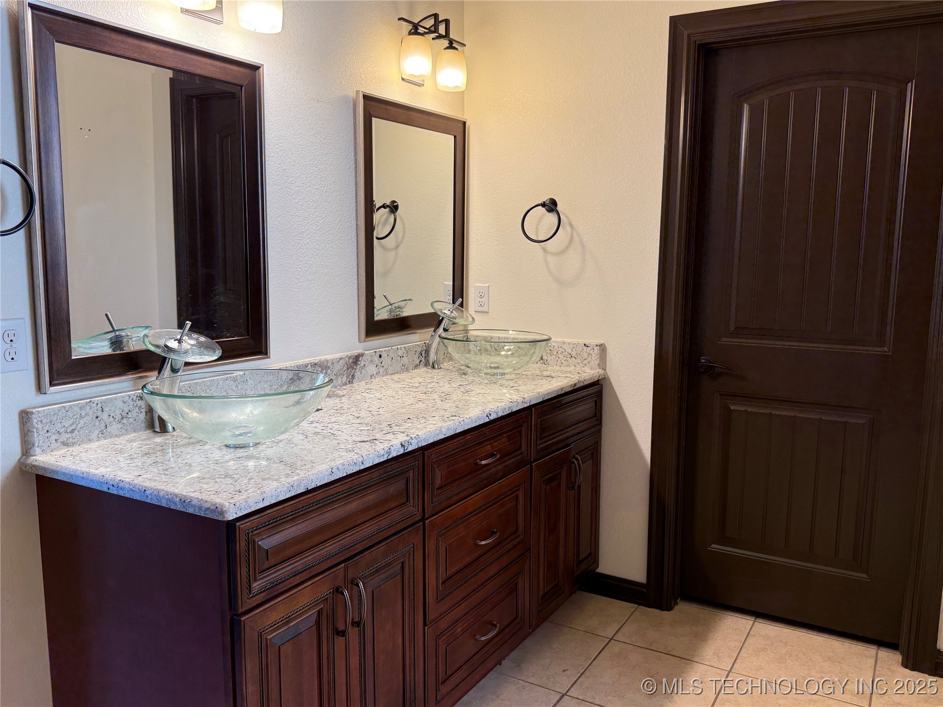 4310 S 134th East Place Property Photo 26