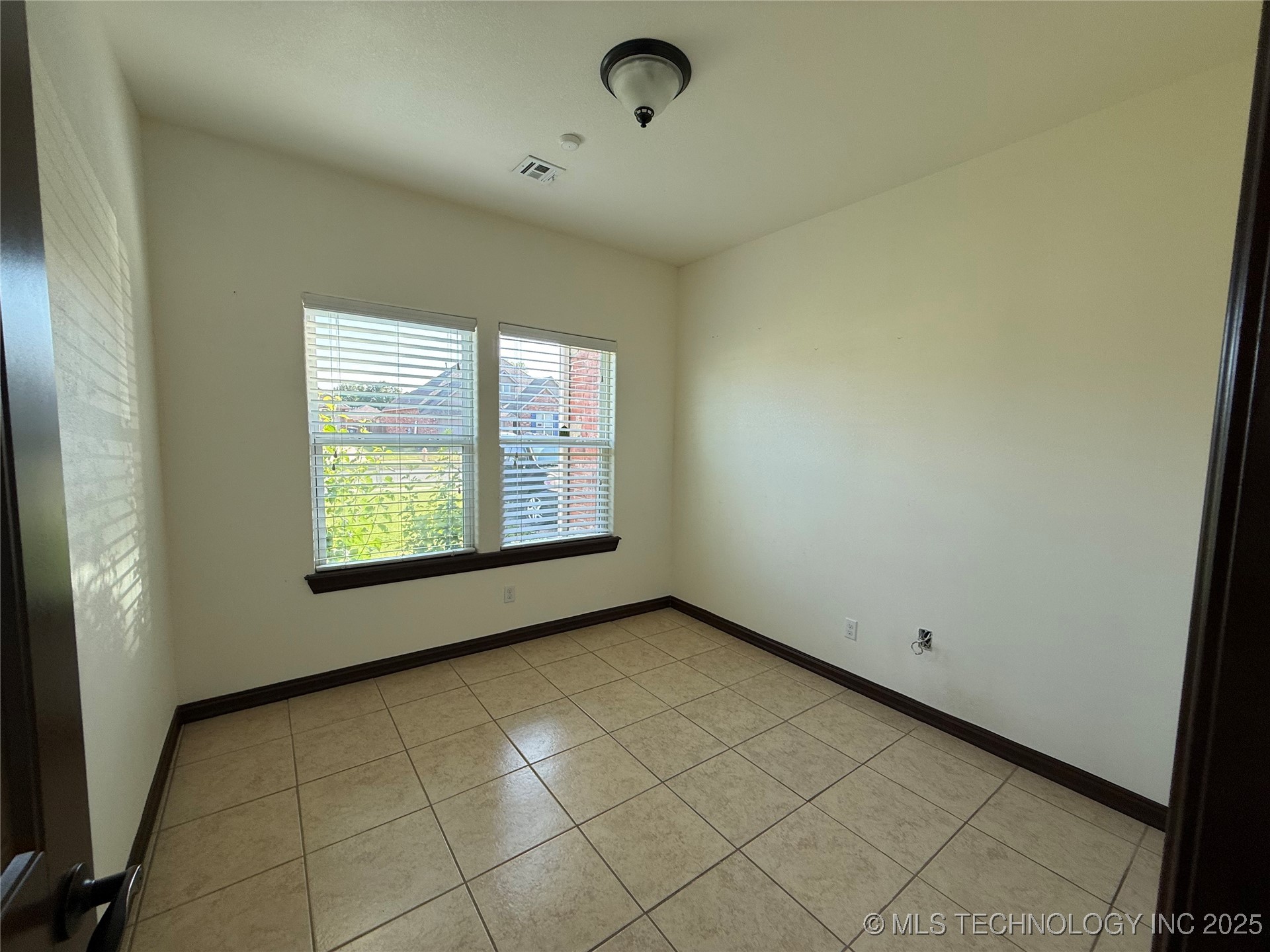 4310 S 134th East Place Property Photo 39