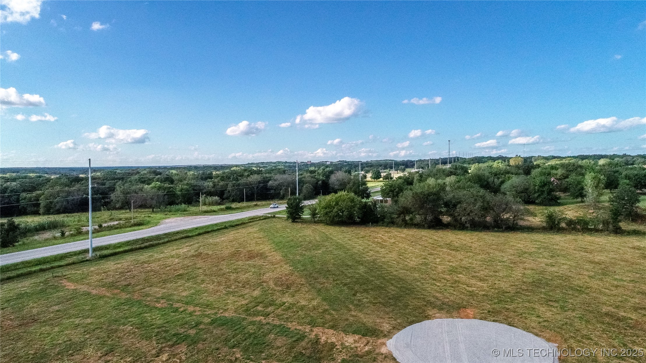 11870 Campbell Property Photo 7