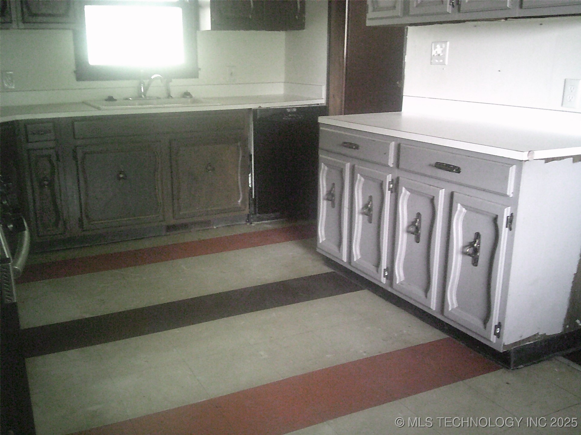 11677 Us Highway 60 Road Property Photo 4