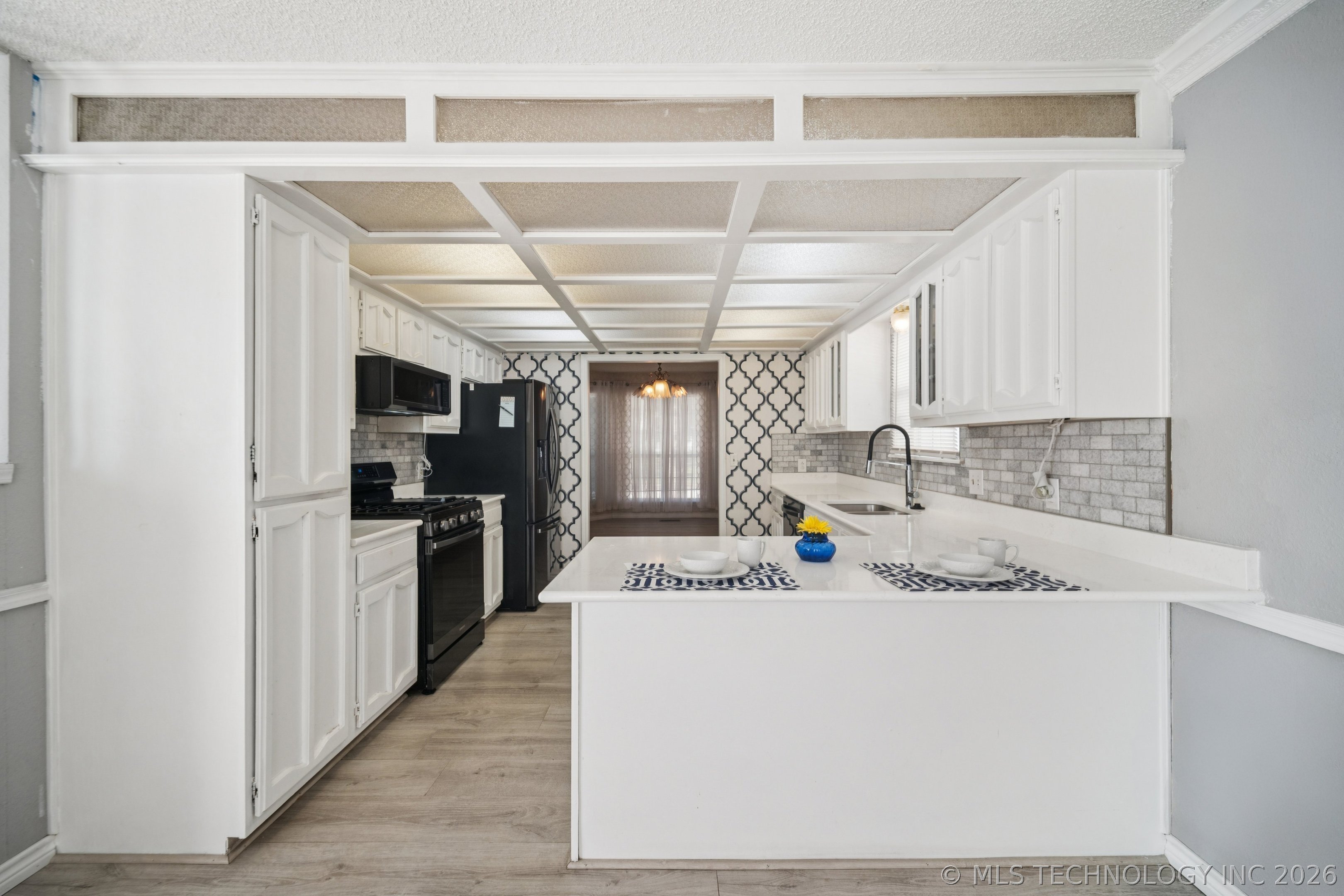 4441 W Queens Street Property Photo 3