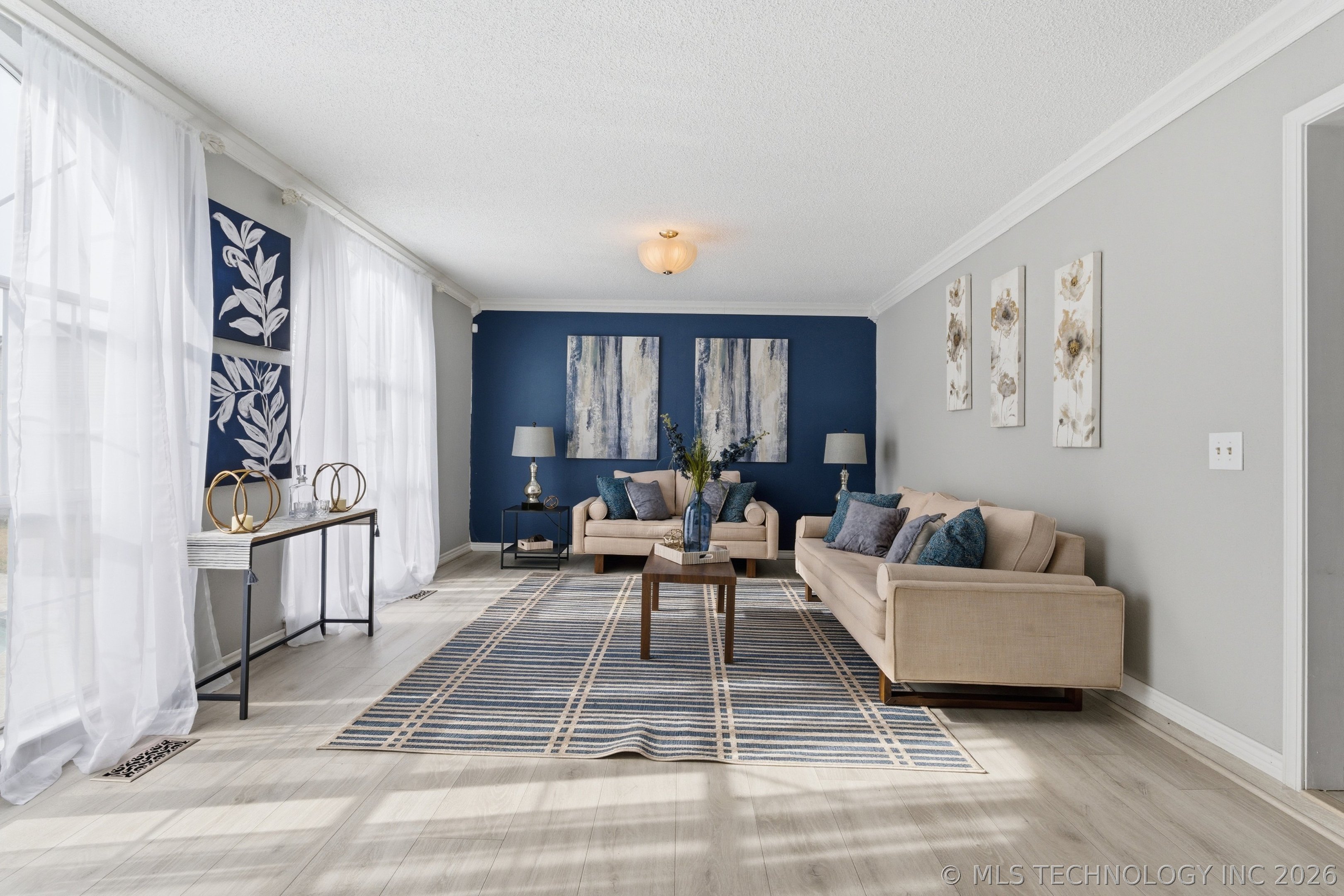 4441 W Queens Street Property Photo 6