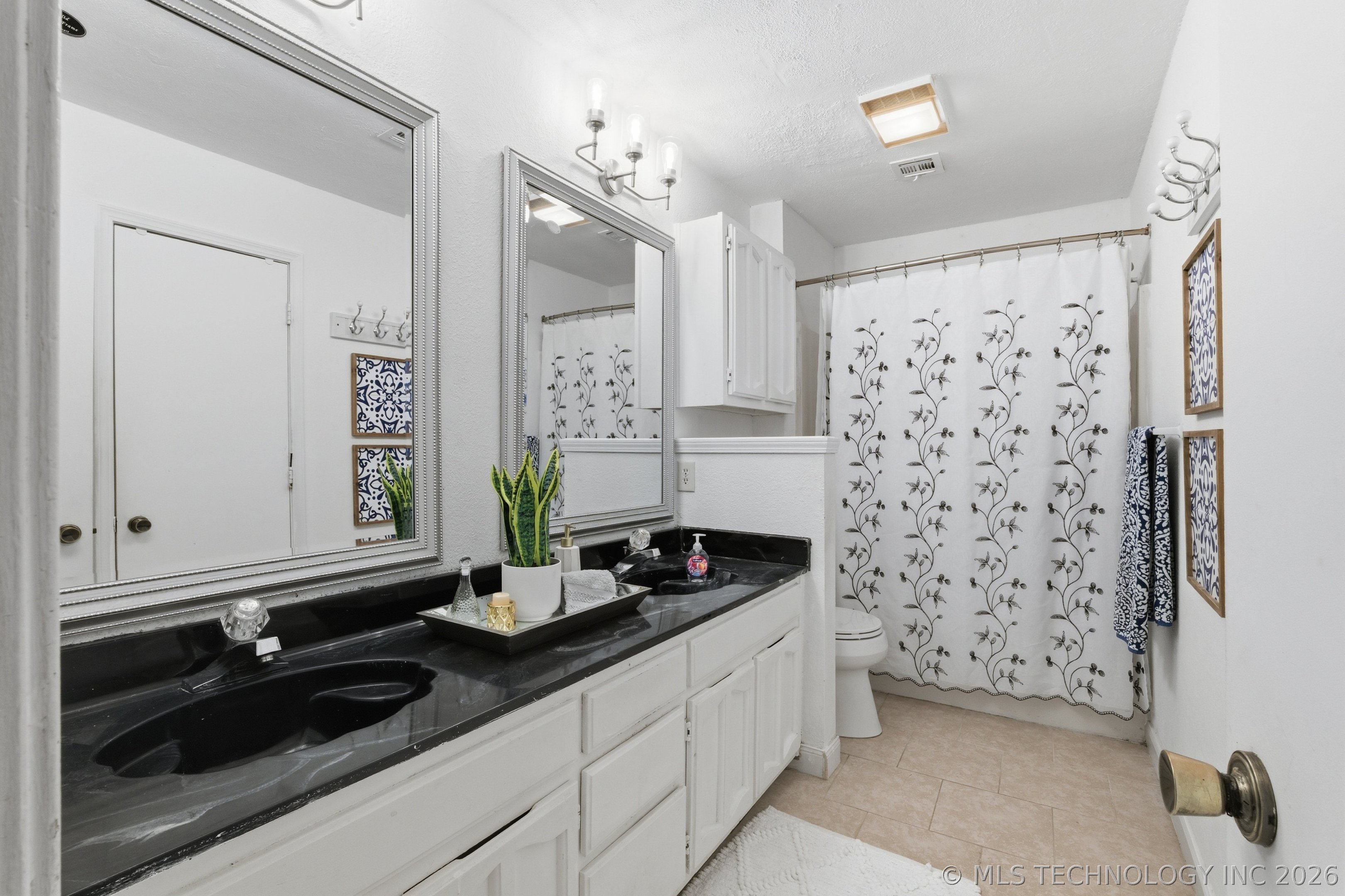 4441 W Queens Street Property Photo 21