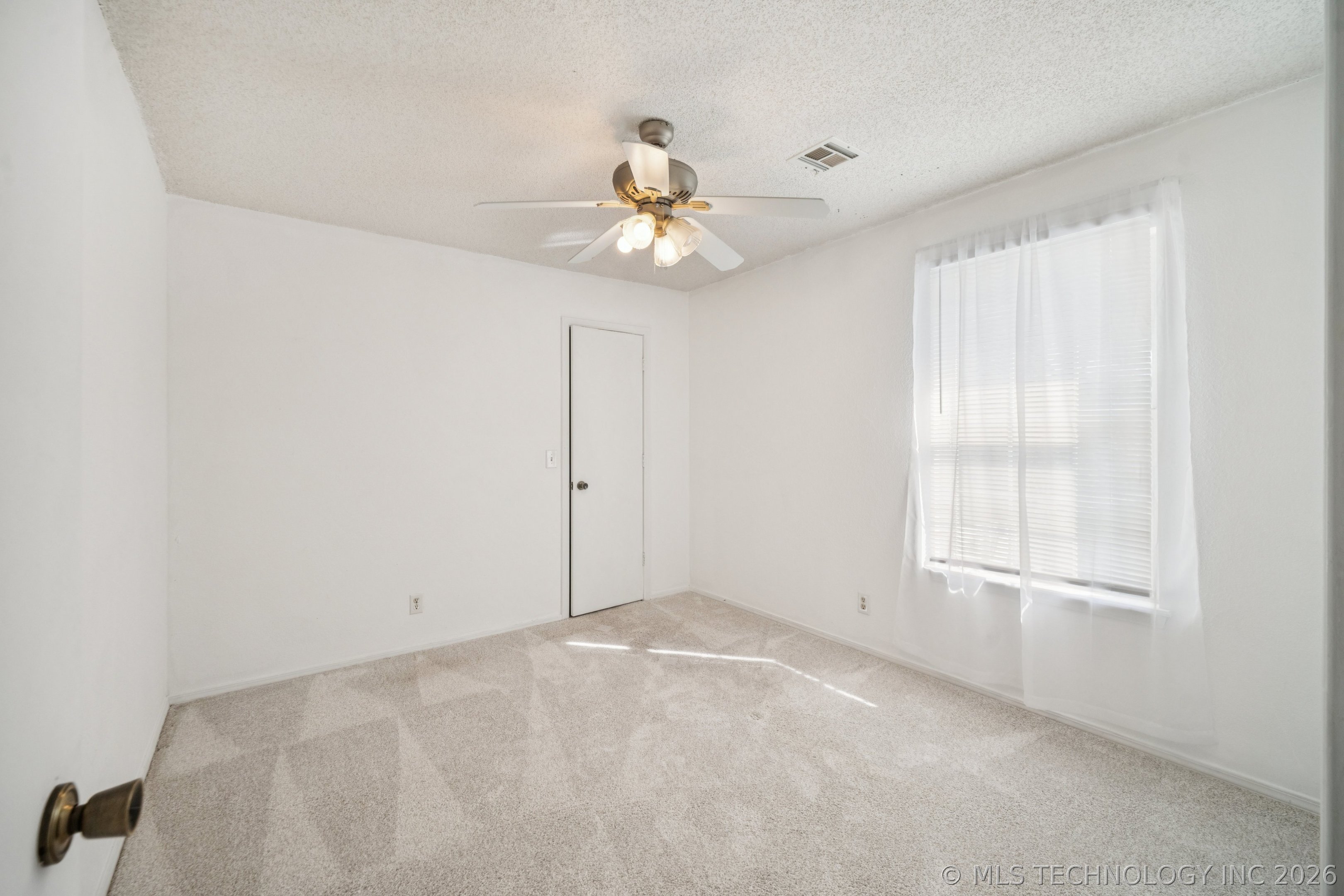 4441 W Queens Street Property Photo 26