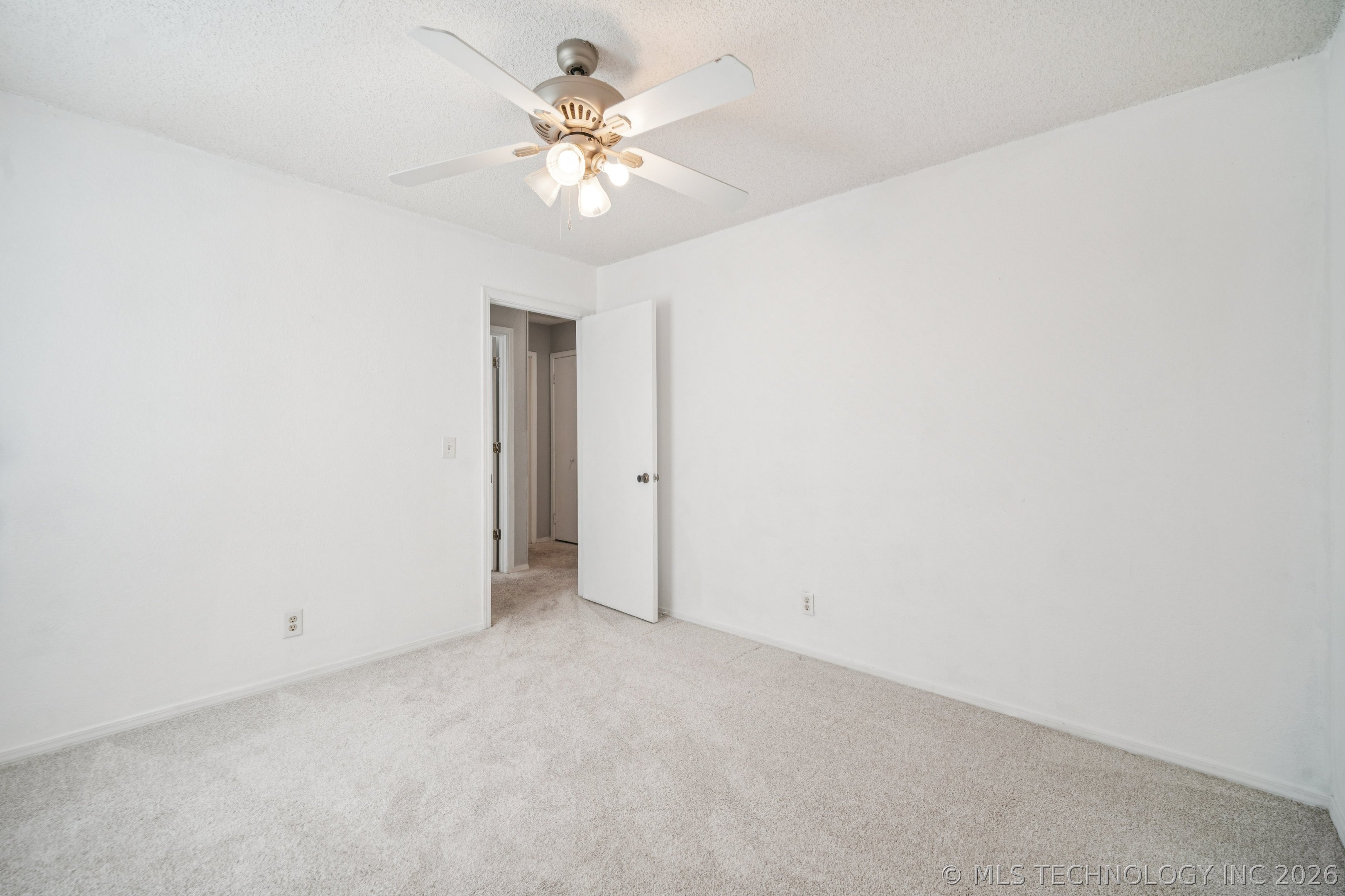 4441 W Queens Street Property Photo 27