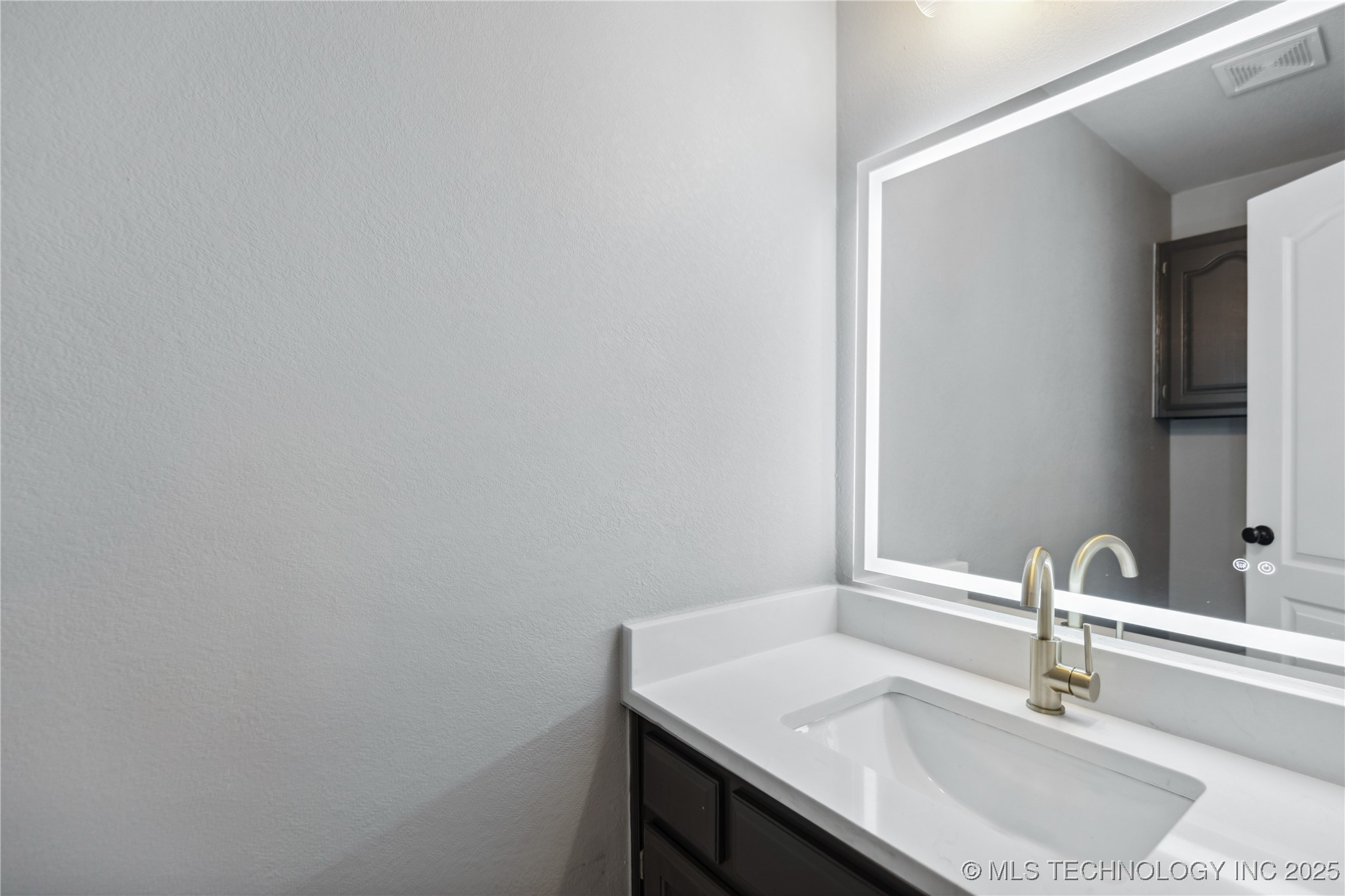 208 N Nyssa Avenue Property Photo 24