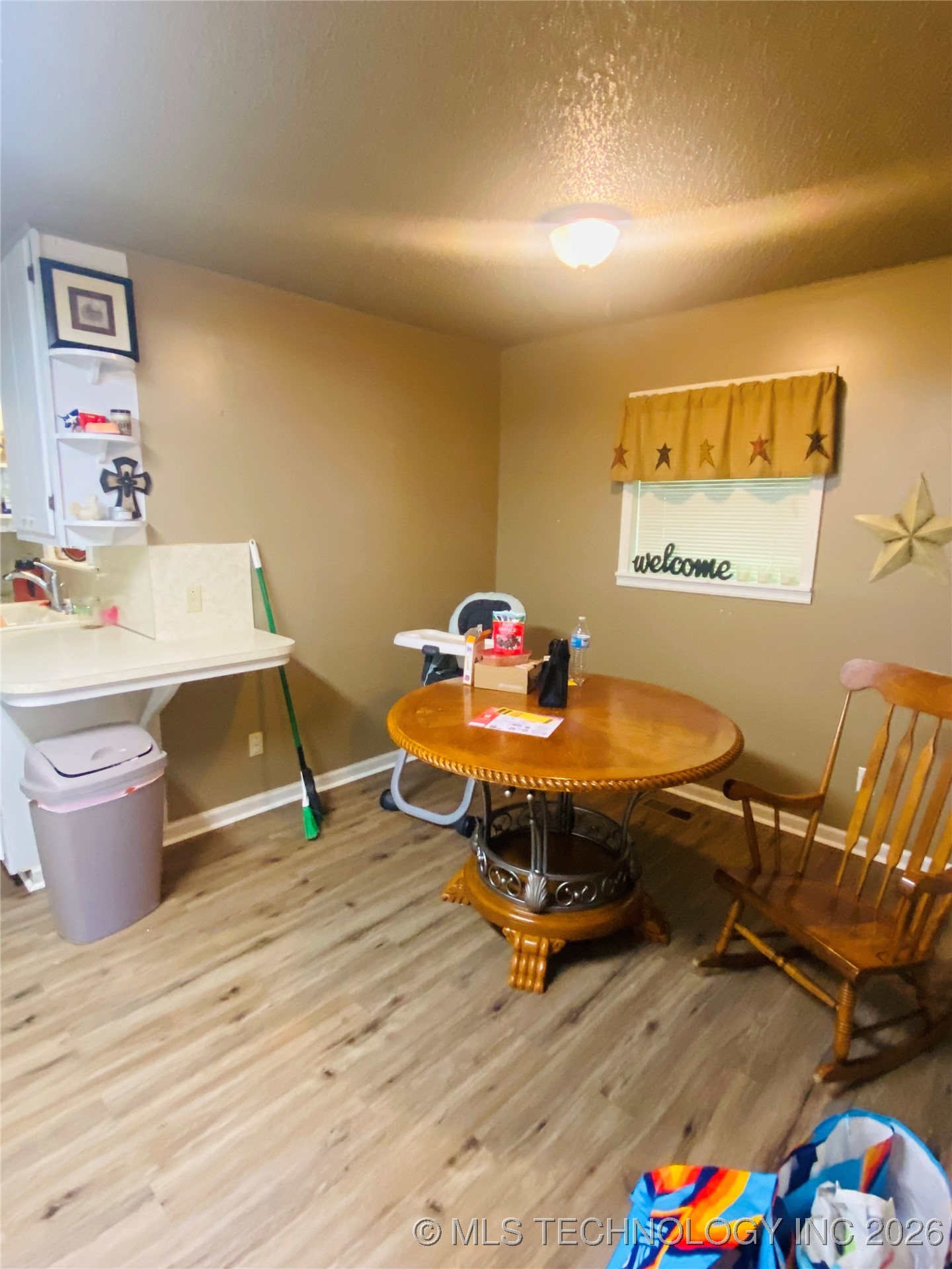 404 S Jules Avenue Property Photo 8