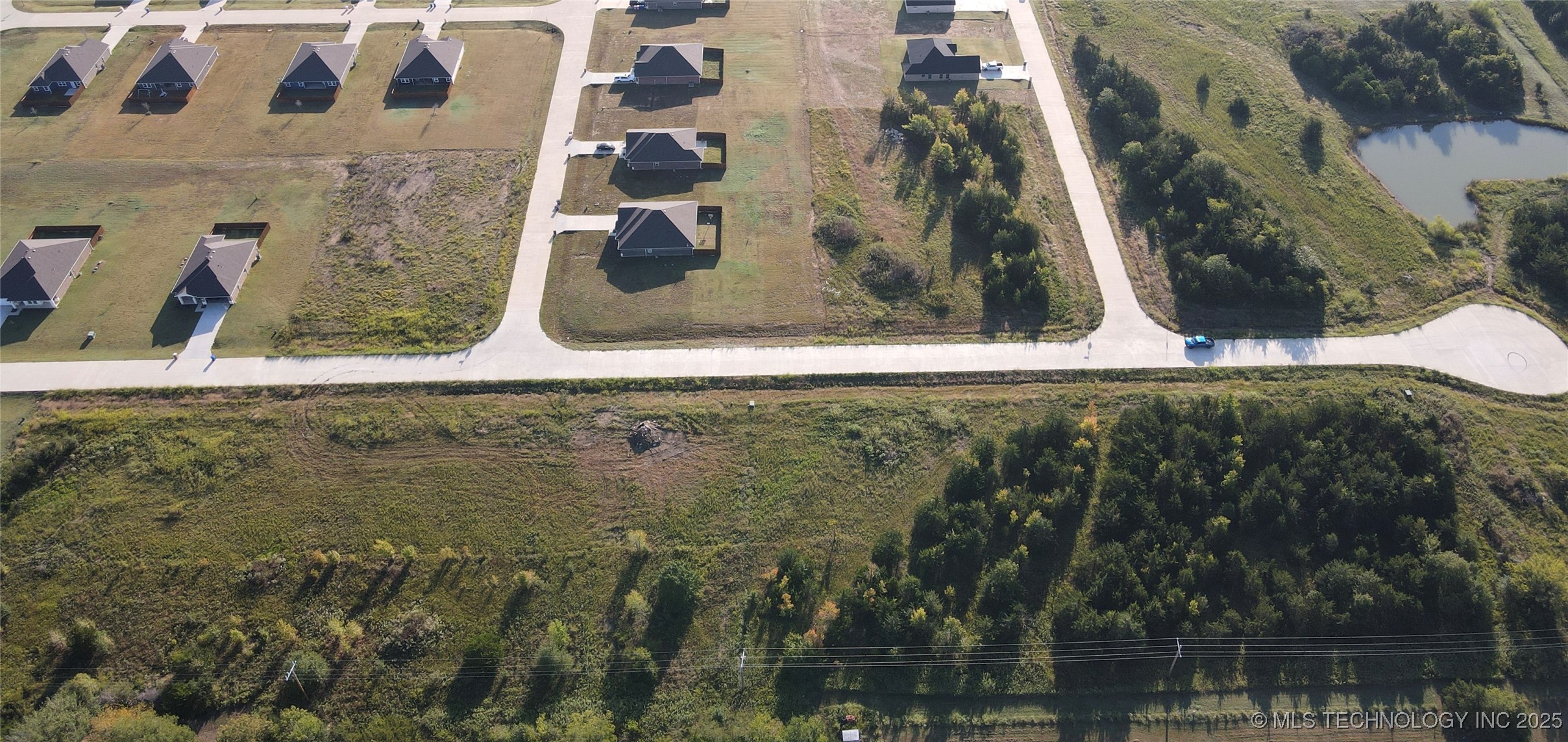 95 Maple Leaf Drive Property Photo 5