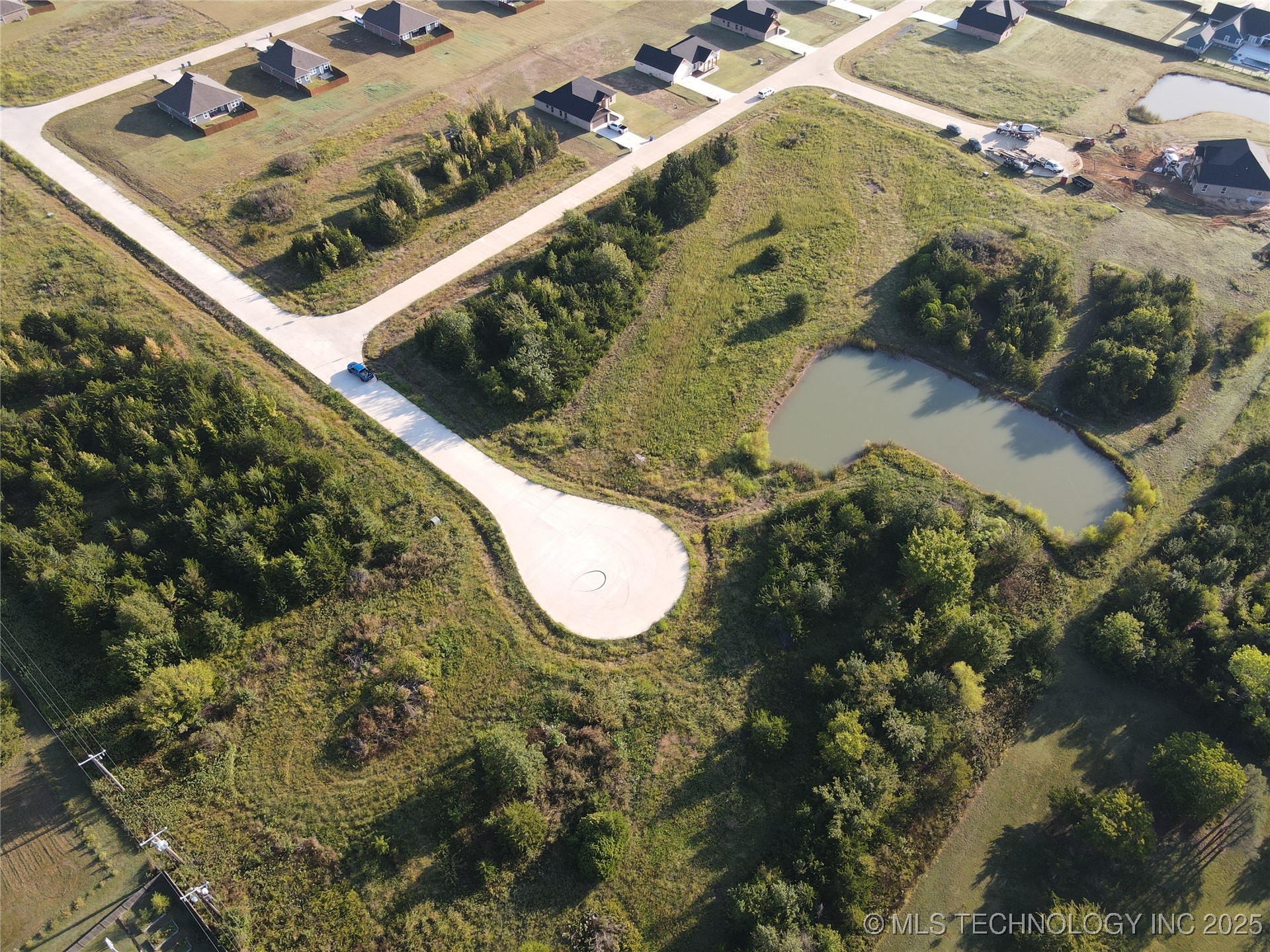 95 Maple Leaf Drive Property Photo 6