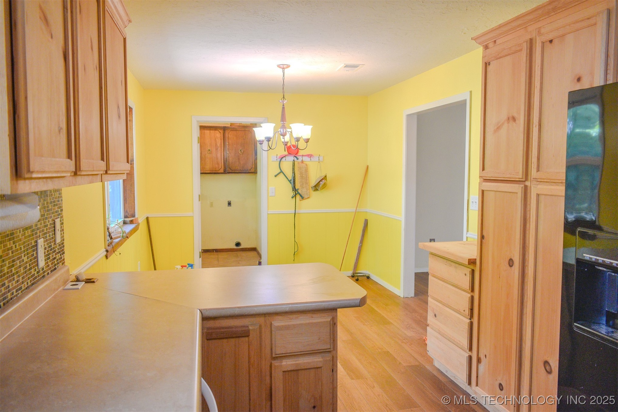 906 Powell Drive Property Photo 9