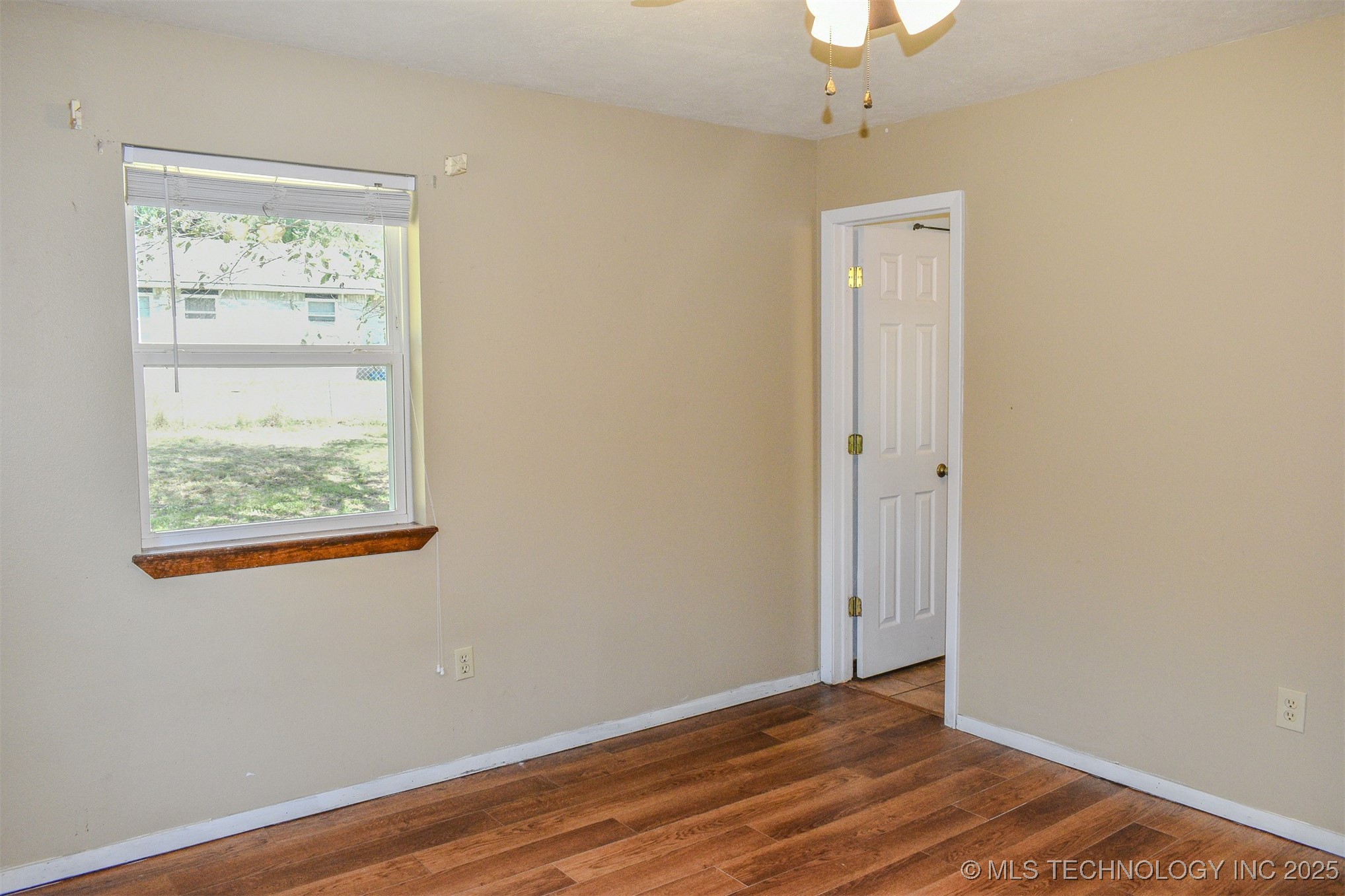 906 Powell Drive Property Photo 13