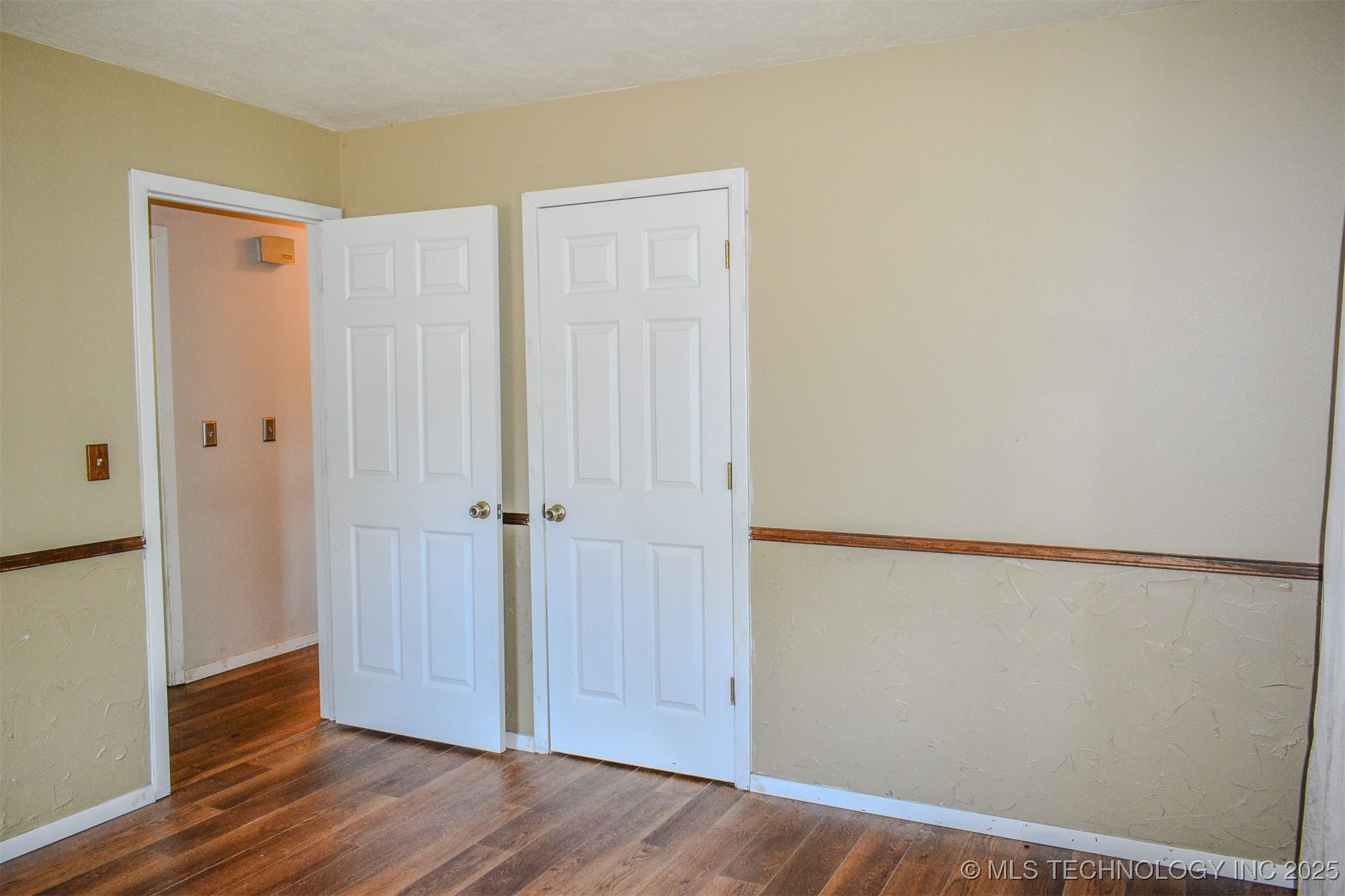 906 Powell Drive Property Photo 18