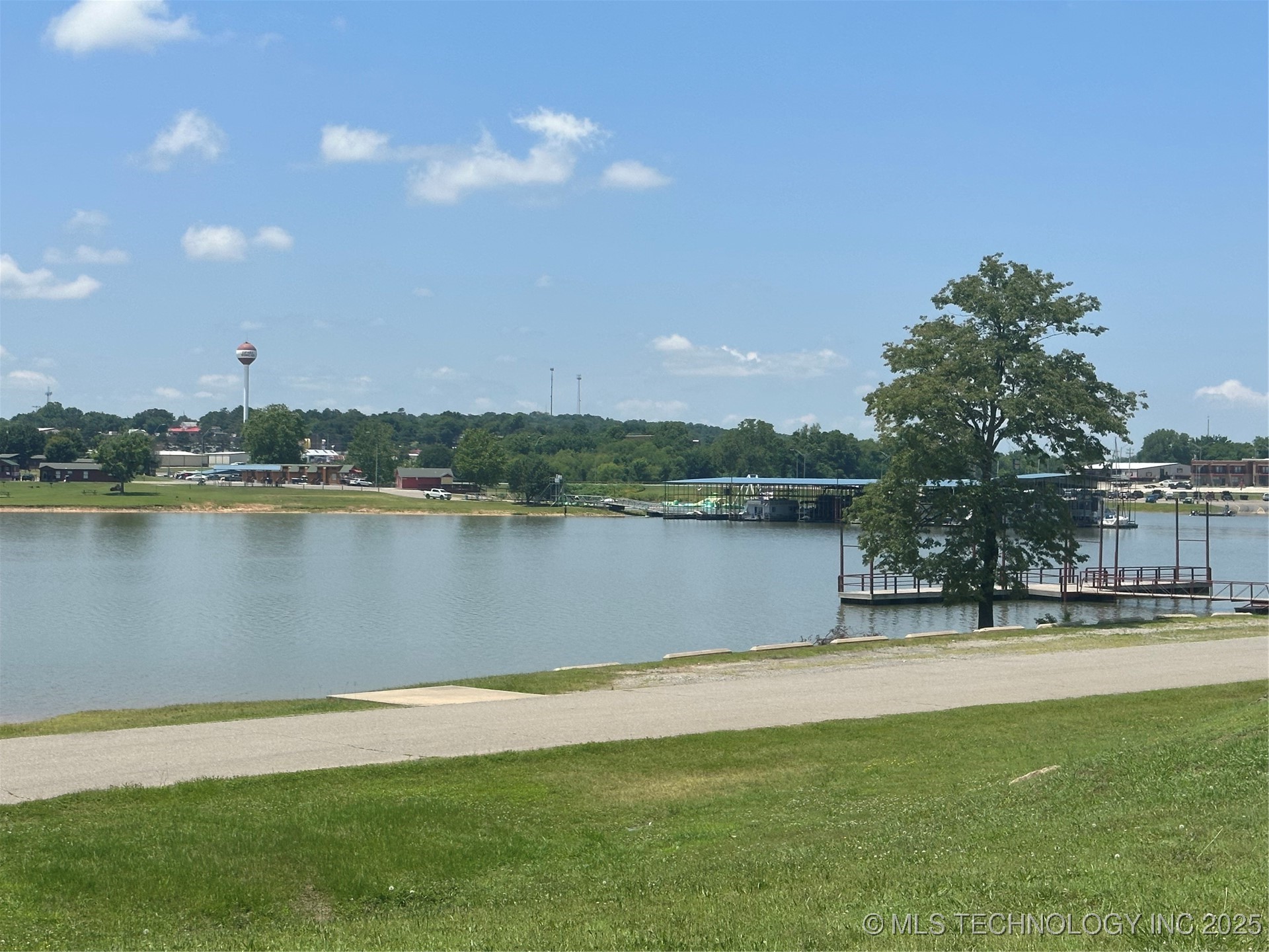 Quapaw Property Photo 14