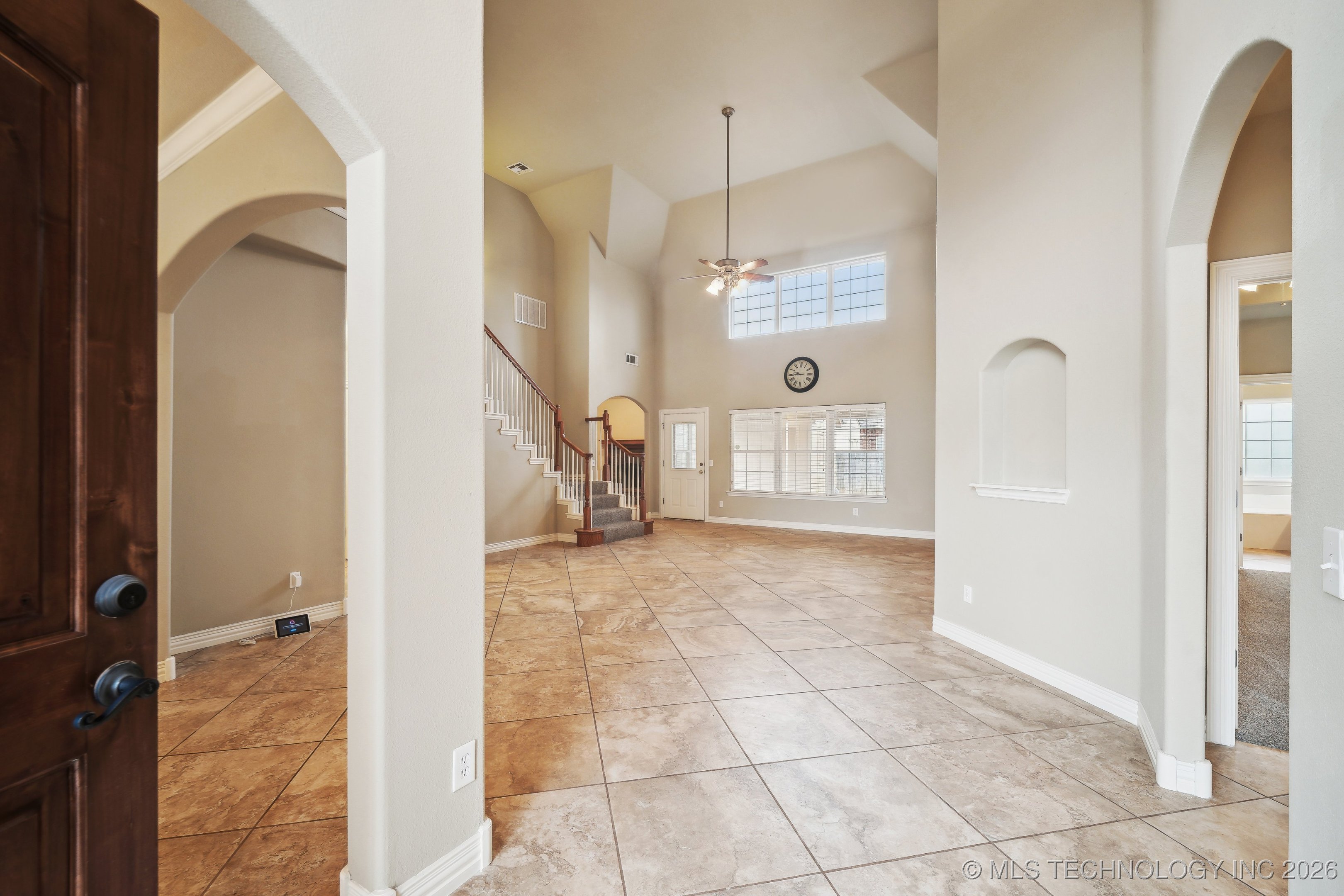 13302 E 43rd Street Property Photo 5