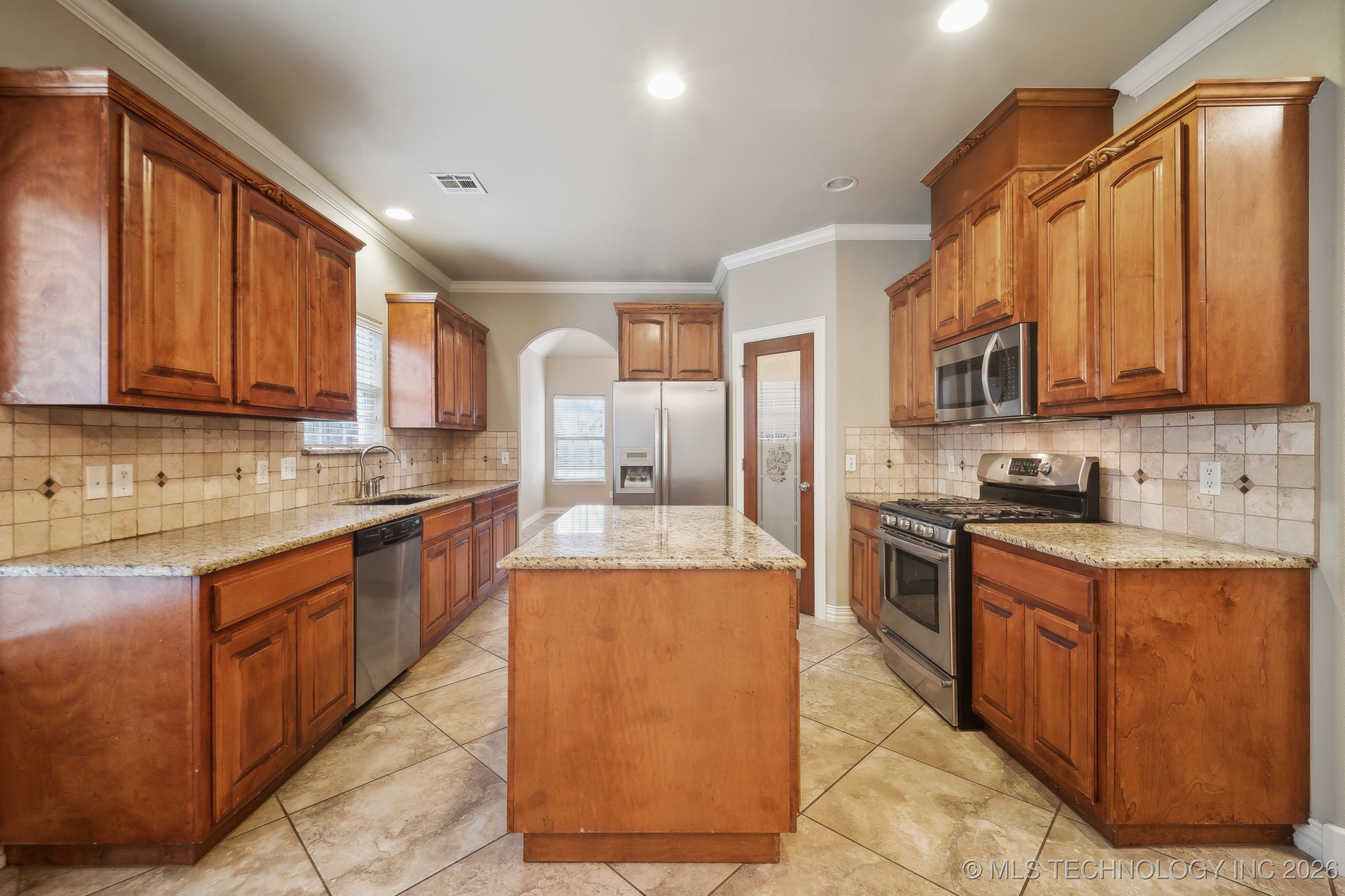 13302 E 43rd Street Property Photo 10