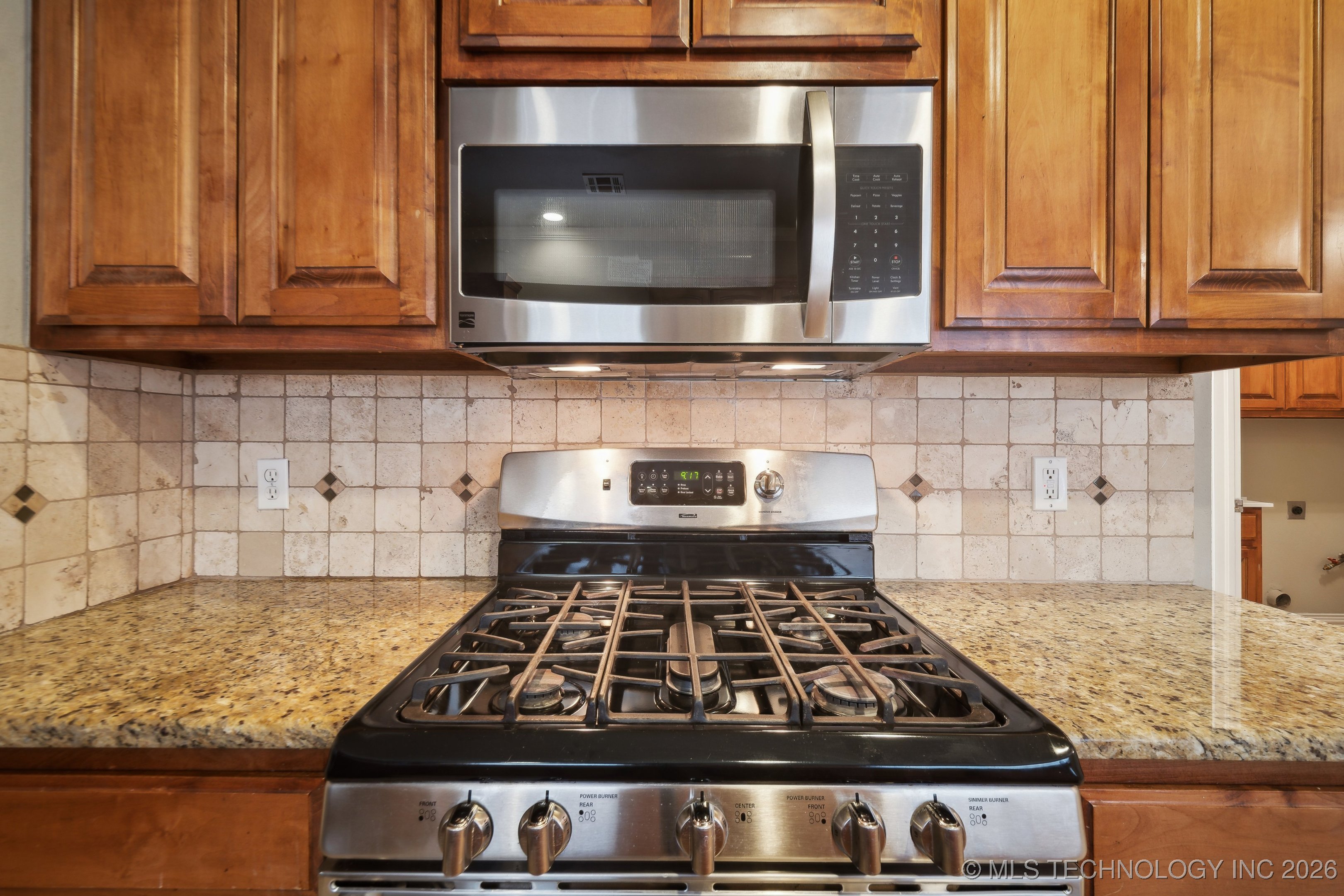 13302 E 43rd Street Property Photo 11