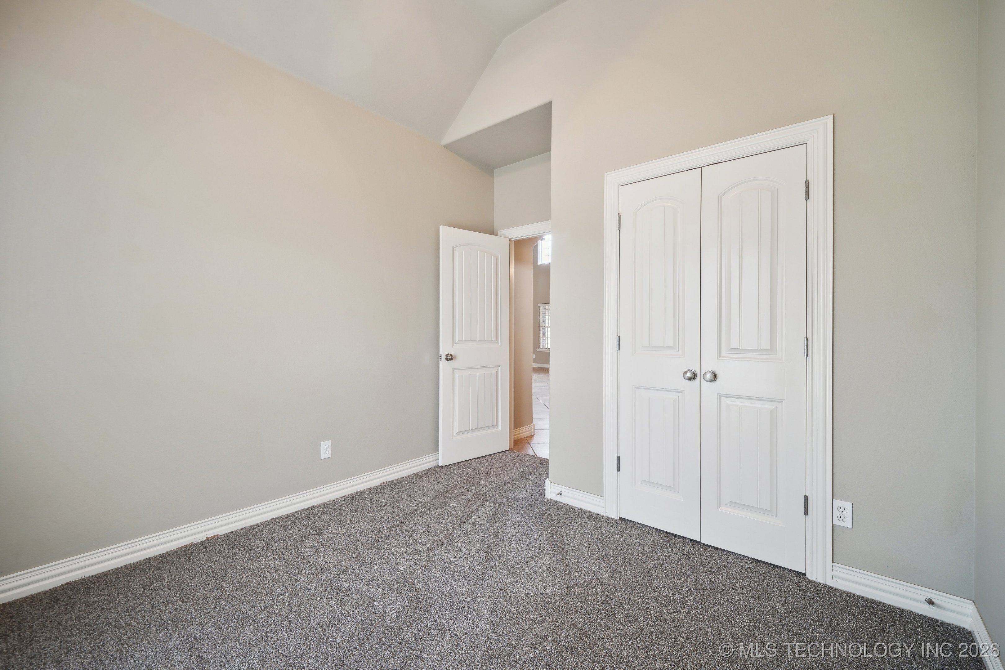 13302 E 43rd Street Property Photo 21